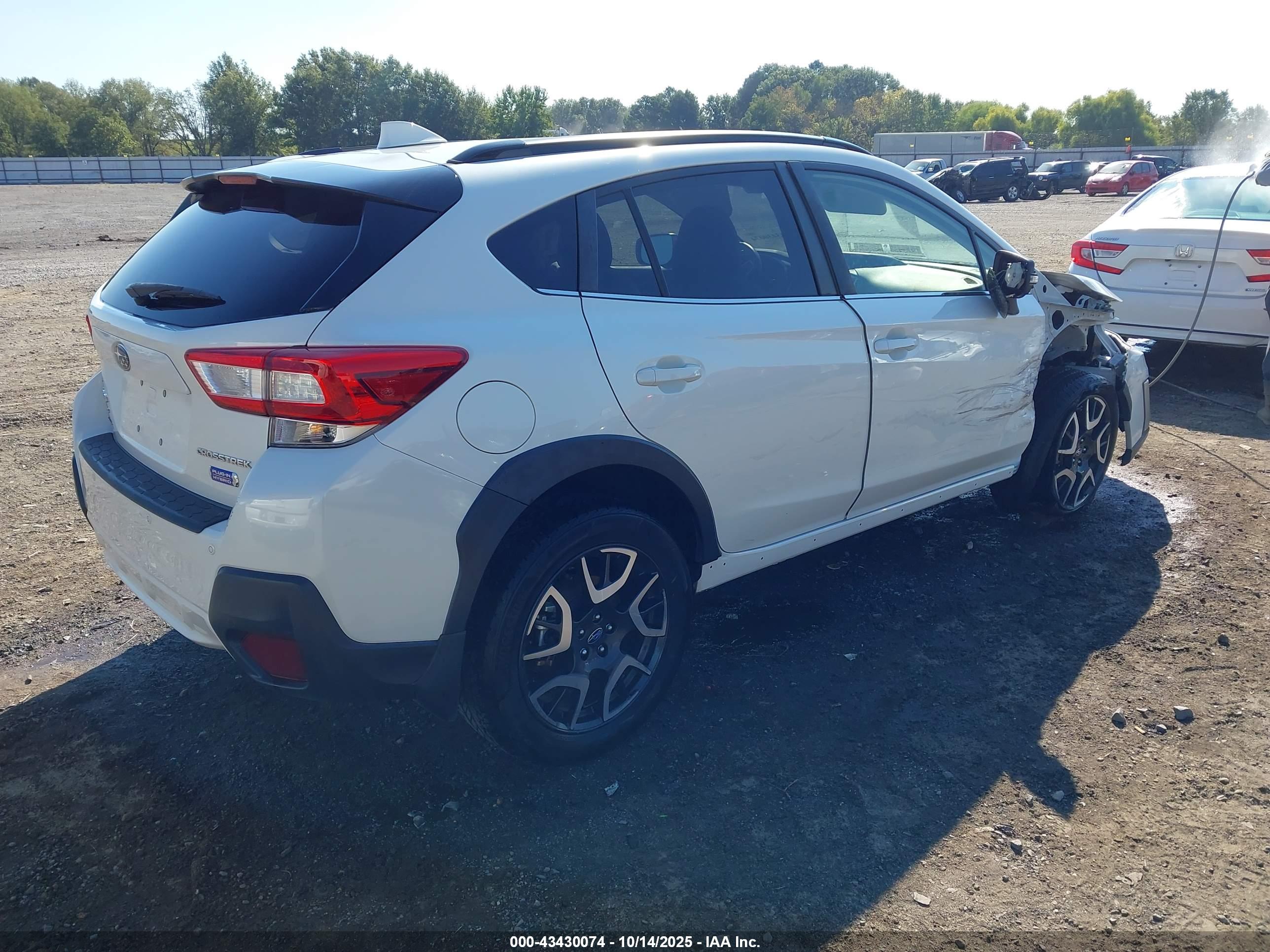 SUBARU CROSSTREK image 4