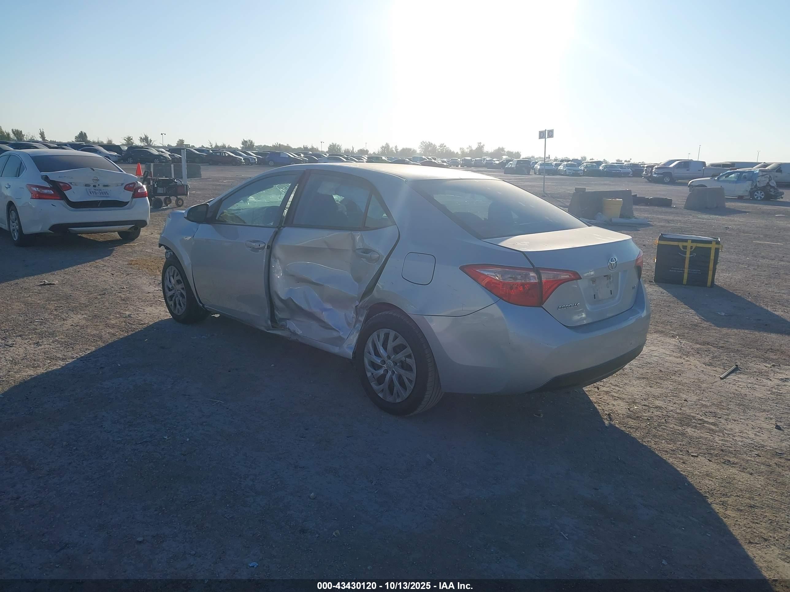 TOYOTA COROLLA image 3