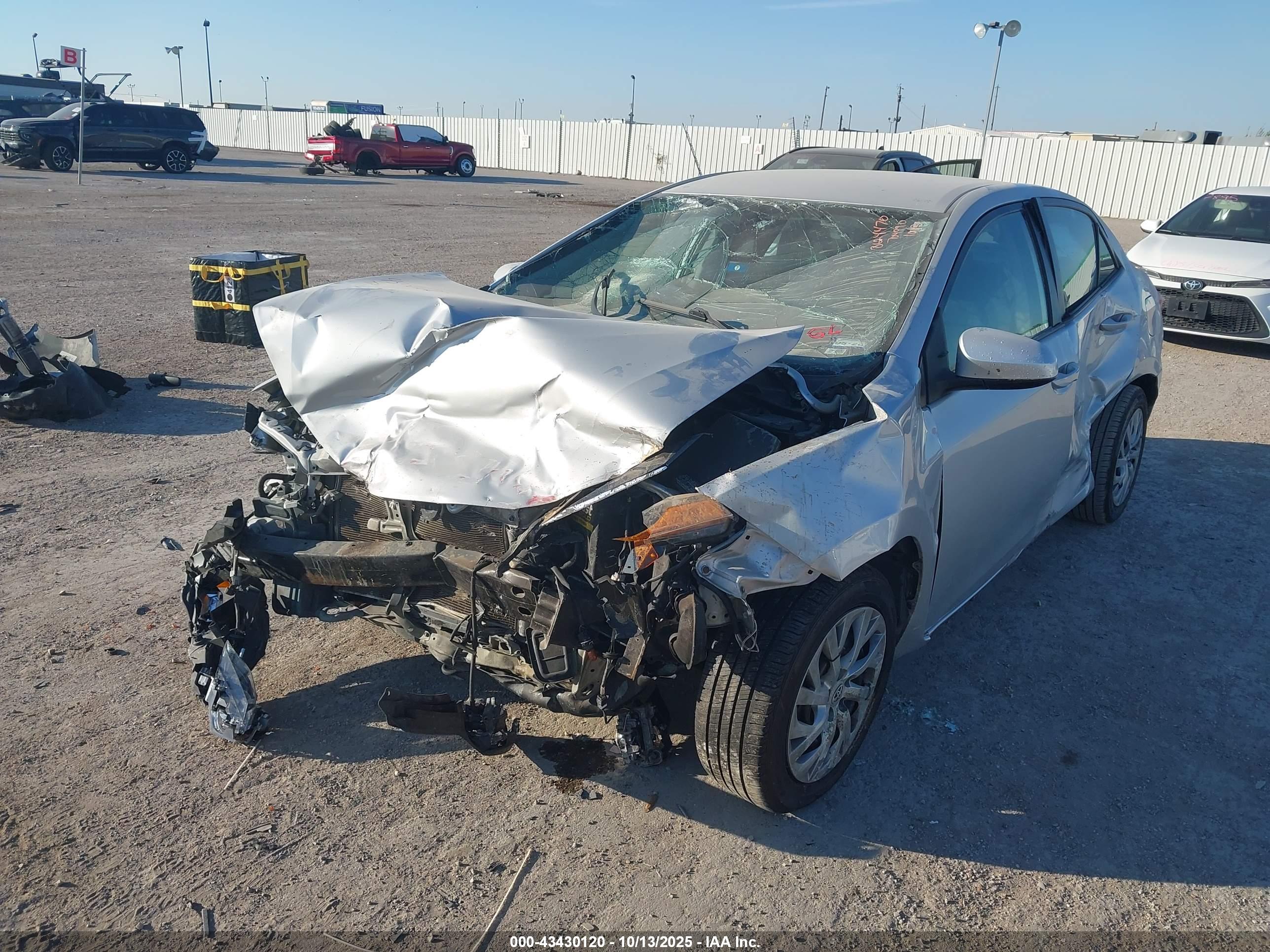 TOYOTA COROLLA image 6