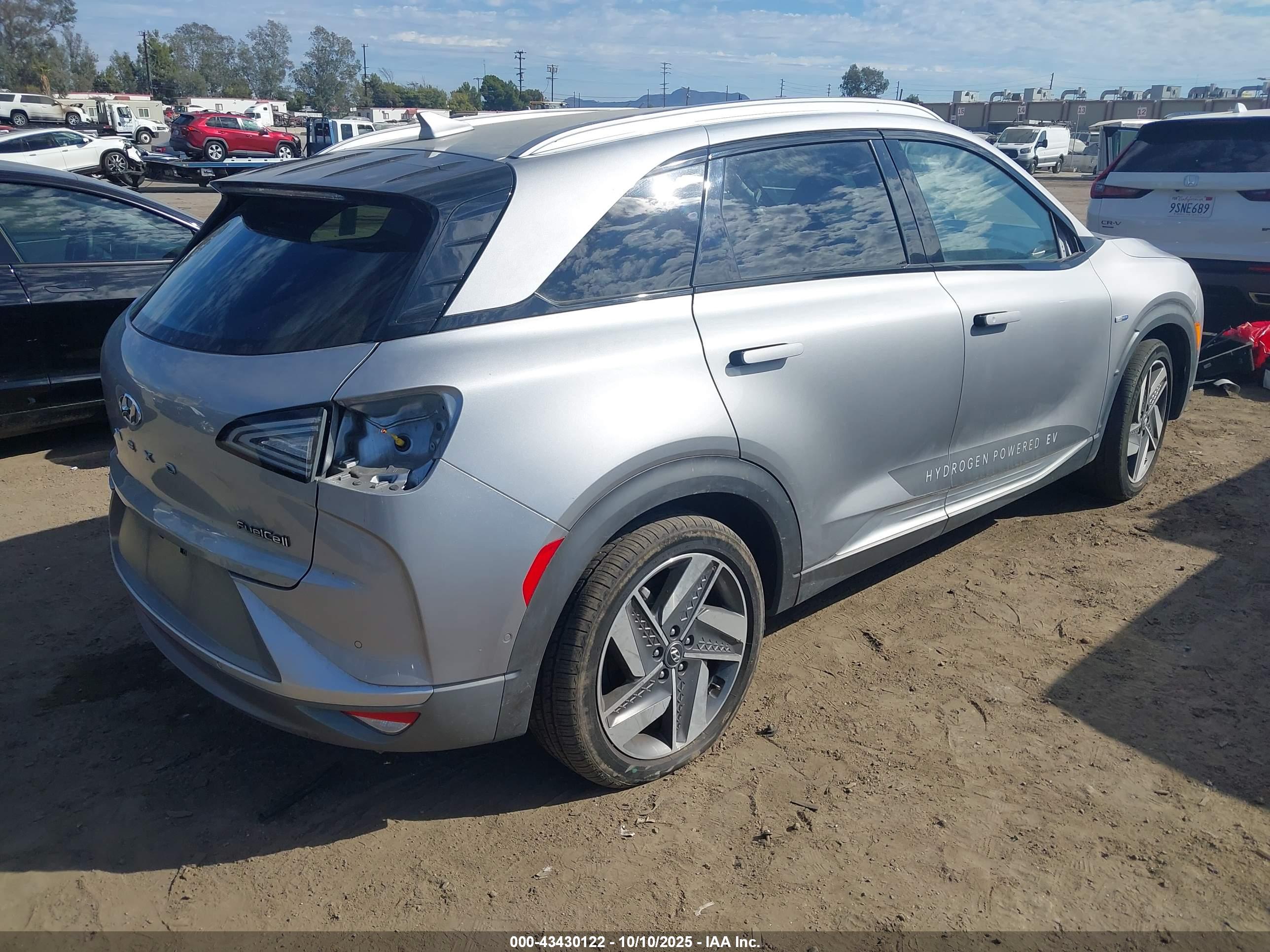 HYUNDAI NEXO image 4