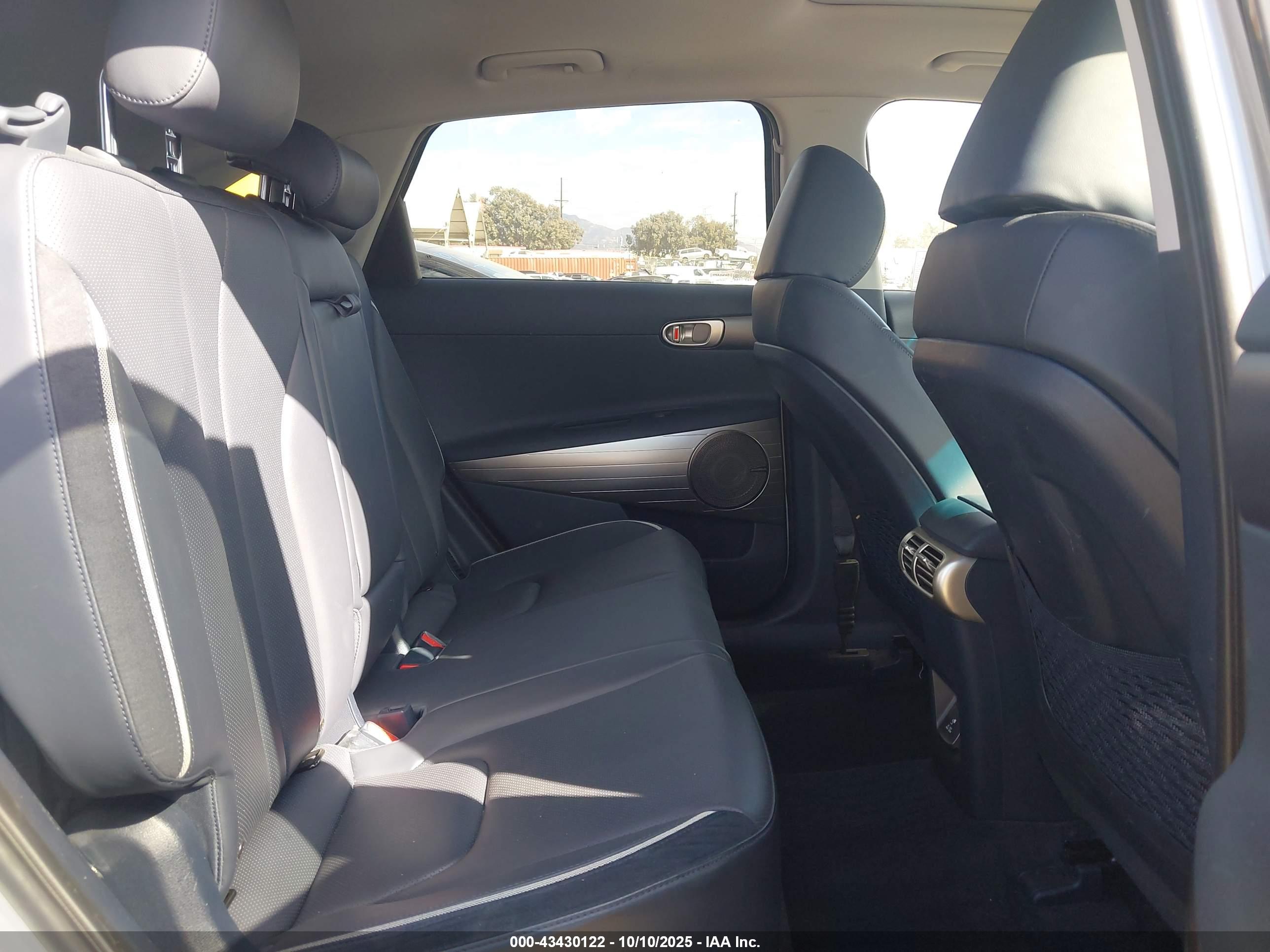 HYUNDAI NEXO image 8