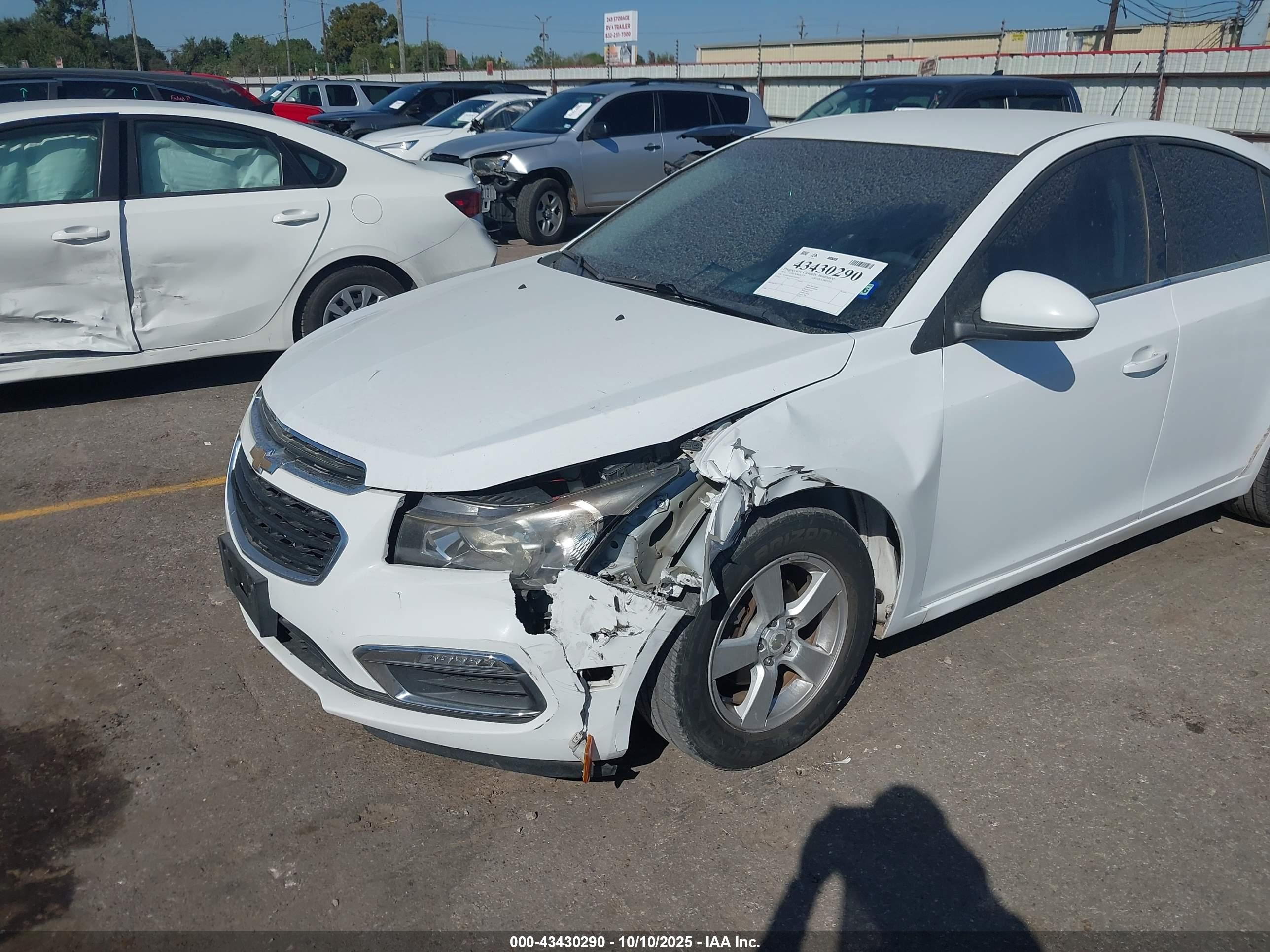 CHEVROLET CRUZE image 6
