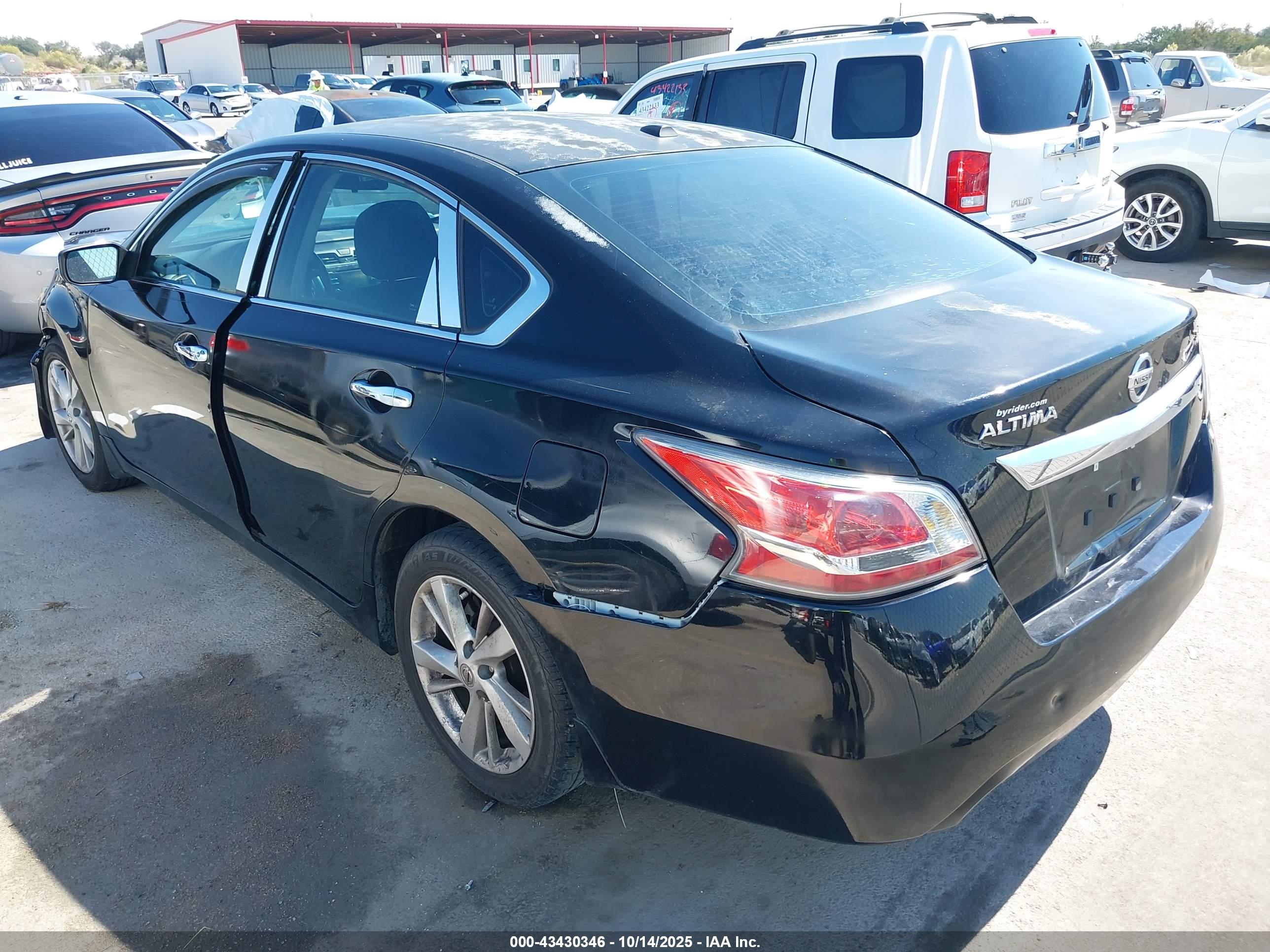 NISSAN ALTIMA image 3