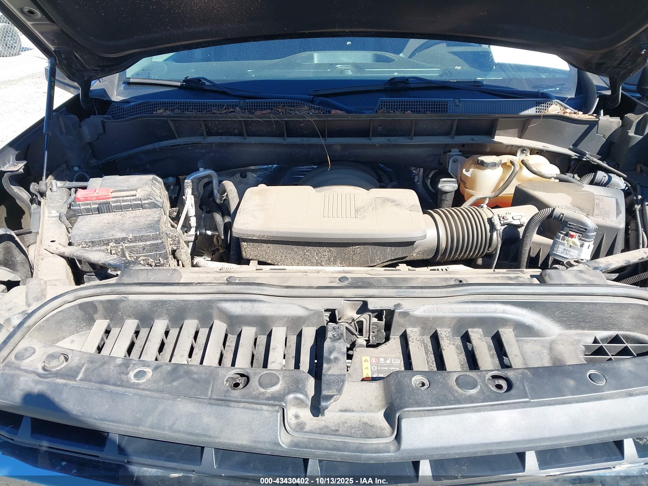 CHEVROLET SILVERADO image 10