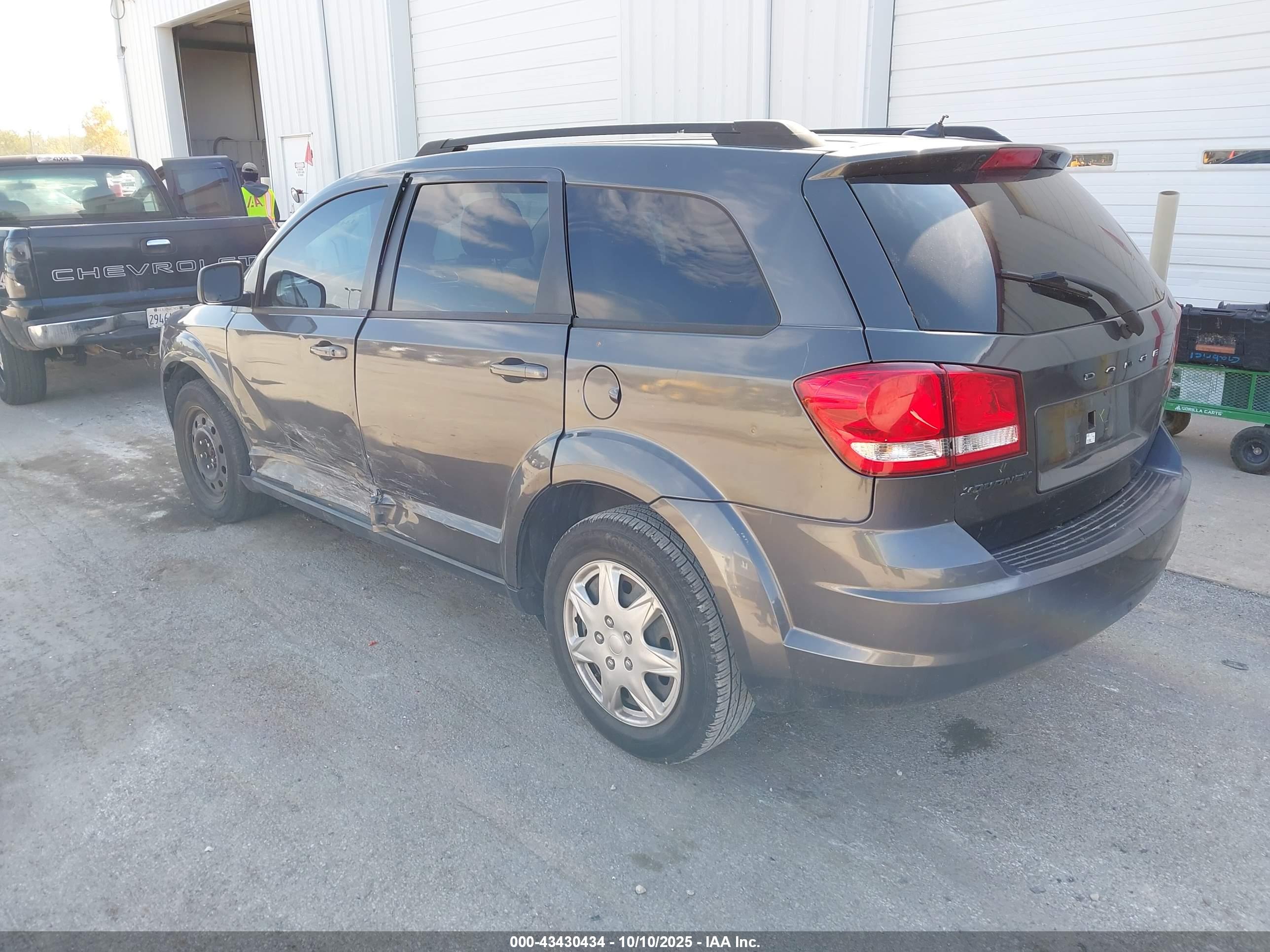 DODGE JOURNEY image 3