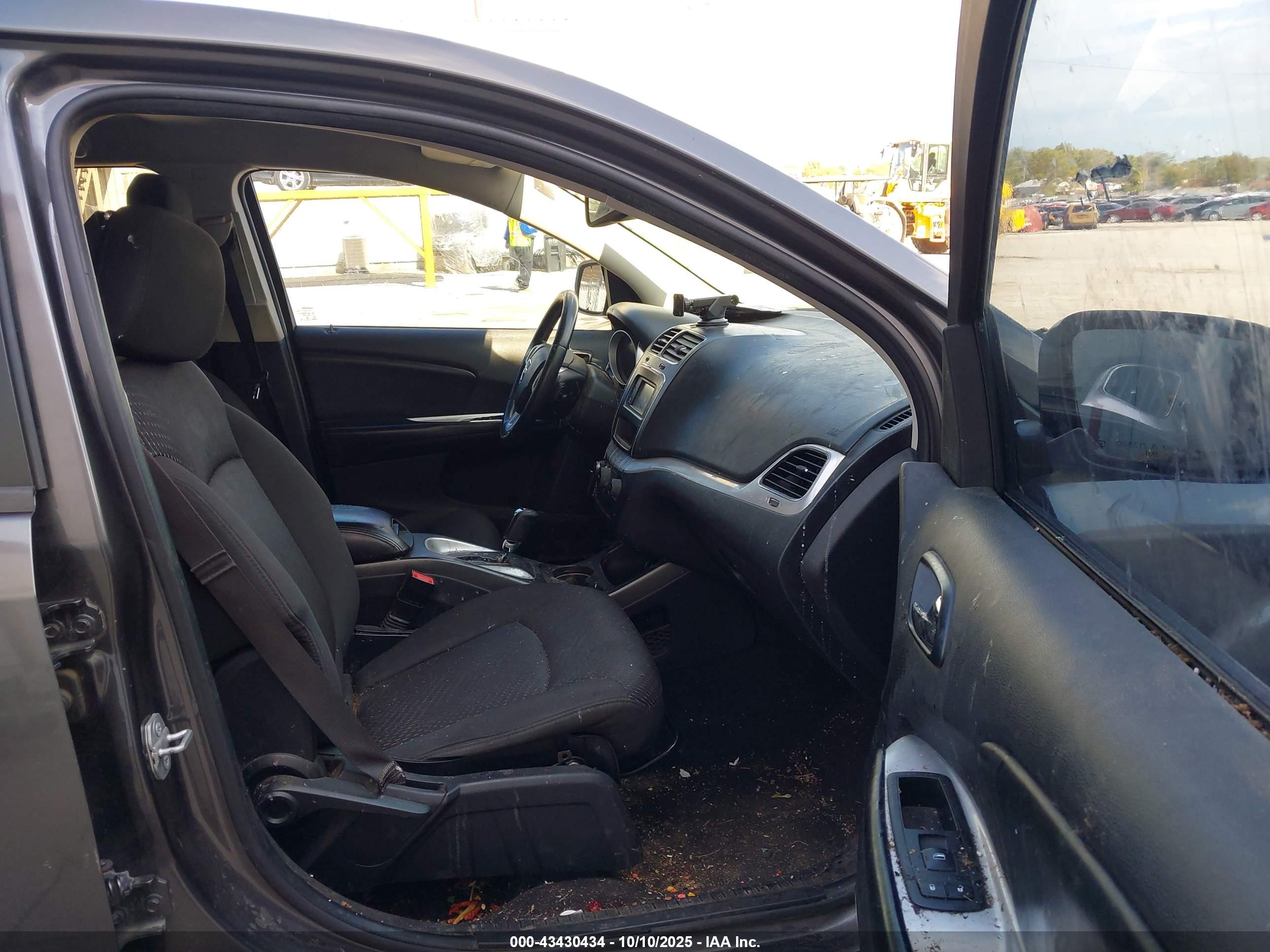 DODGE JOURNEY image 5