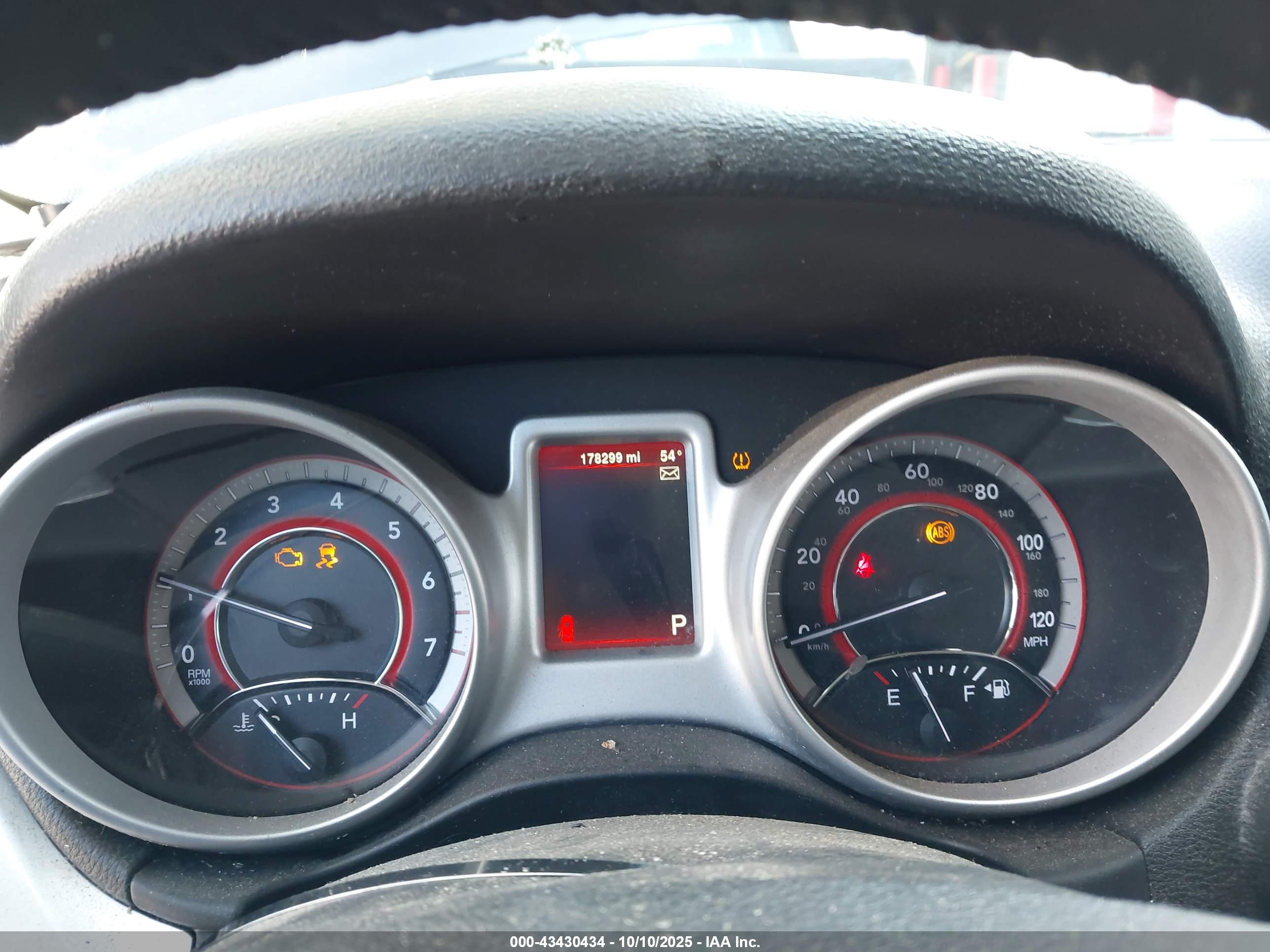 DODGE JOURNEY image 7