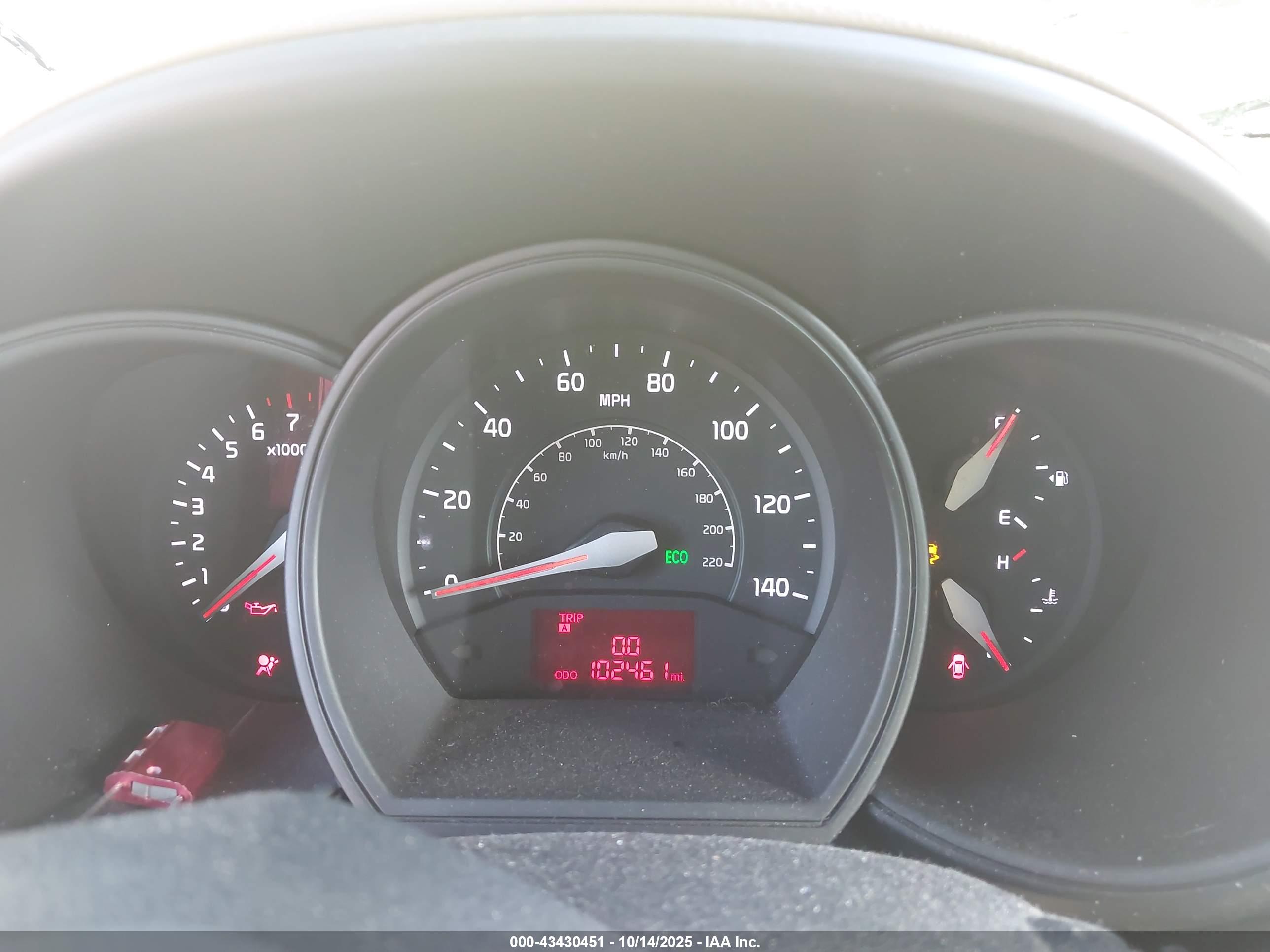 KIA RIO image 7