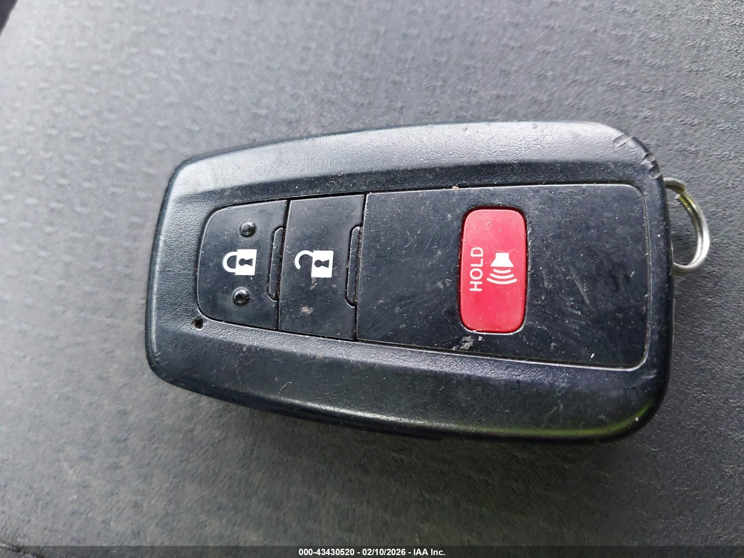 TOYOTA PRIUS image 11