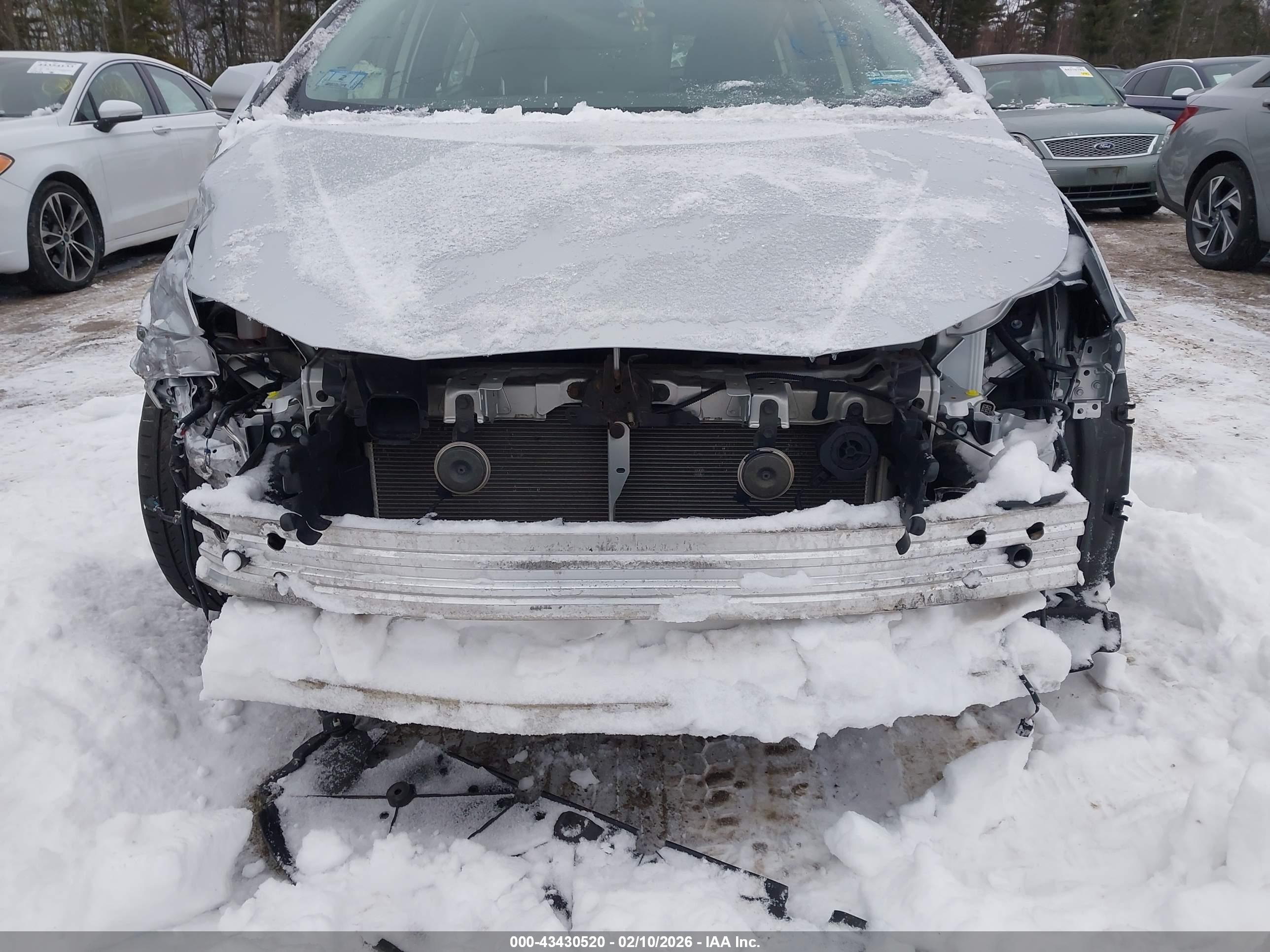 TOYOTA PRIUS image 6