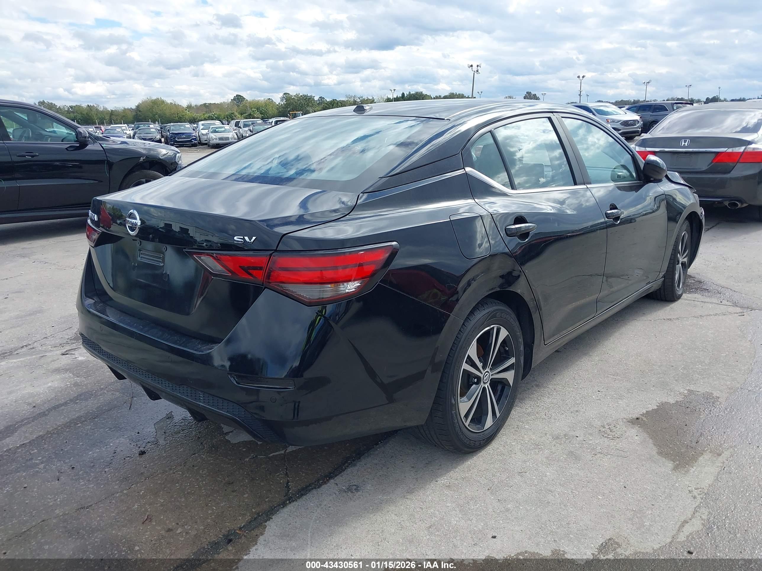 NISSAN SENTRA image 4