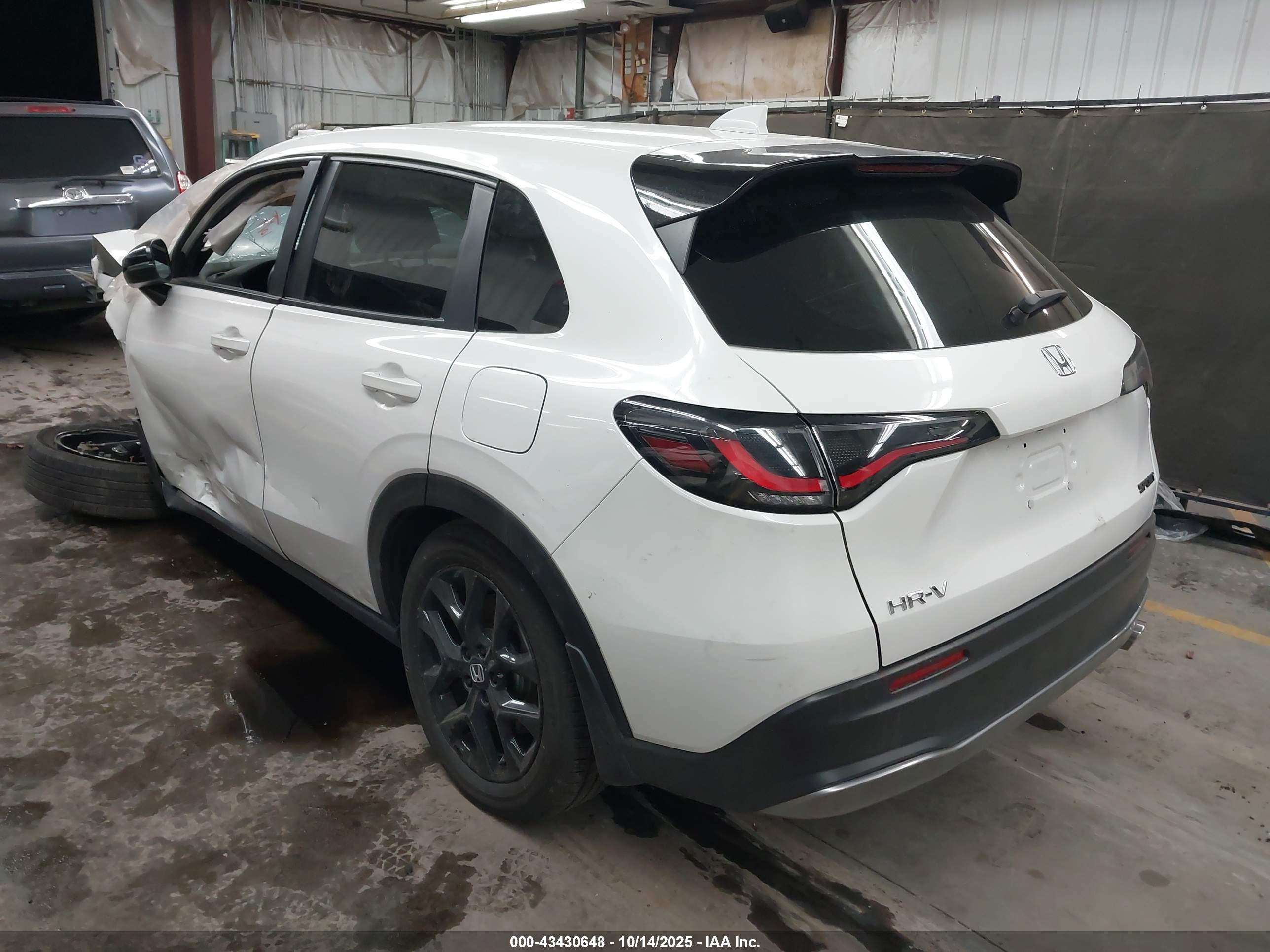 HONDA HR-V image 3