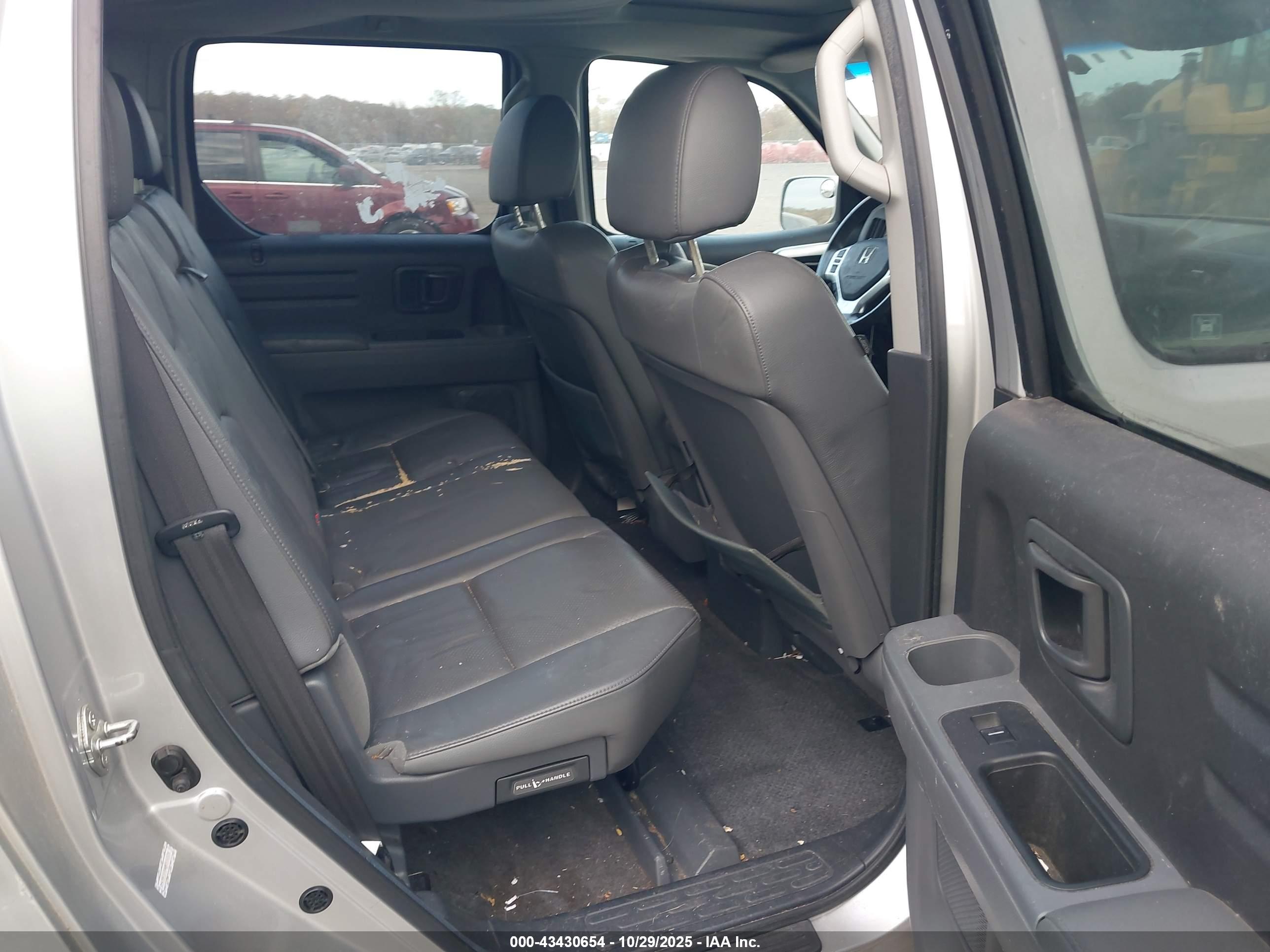 HONDA RIDGELINE image 8