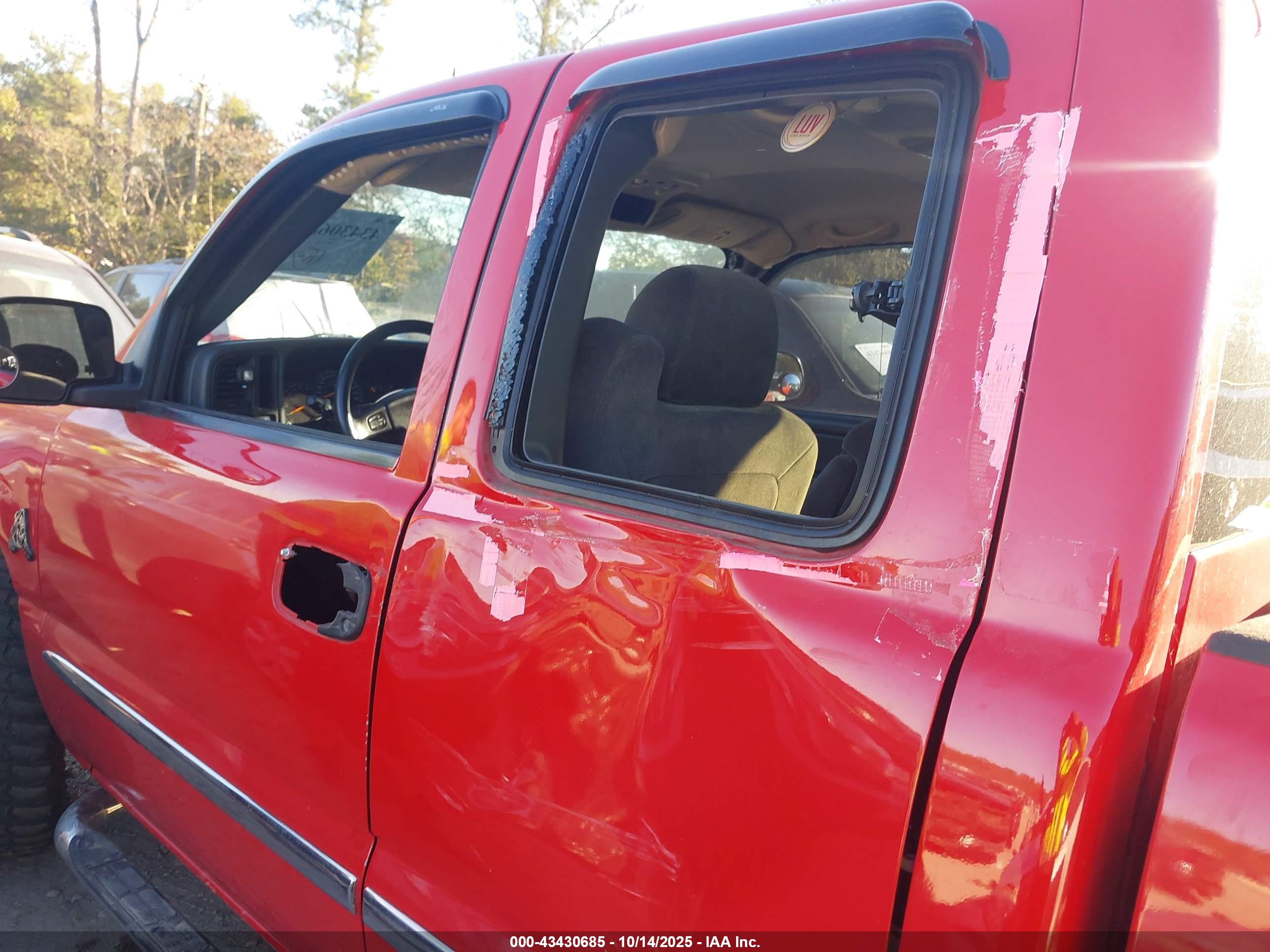 GMC SIERRA image 6
