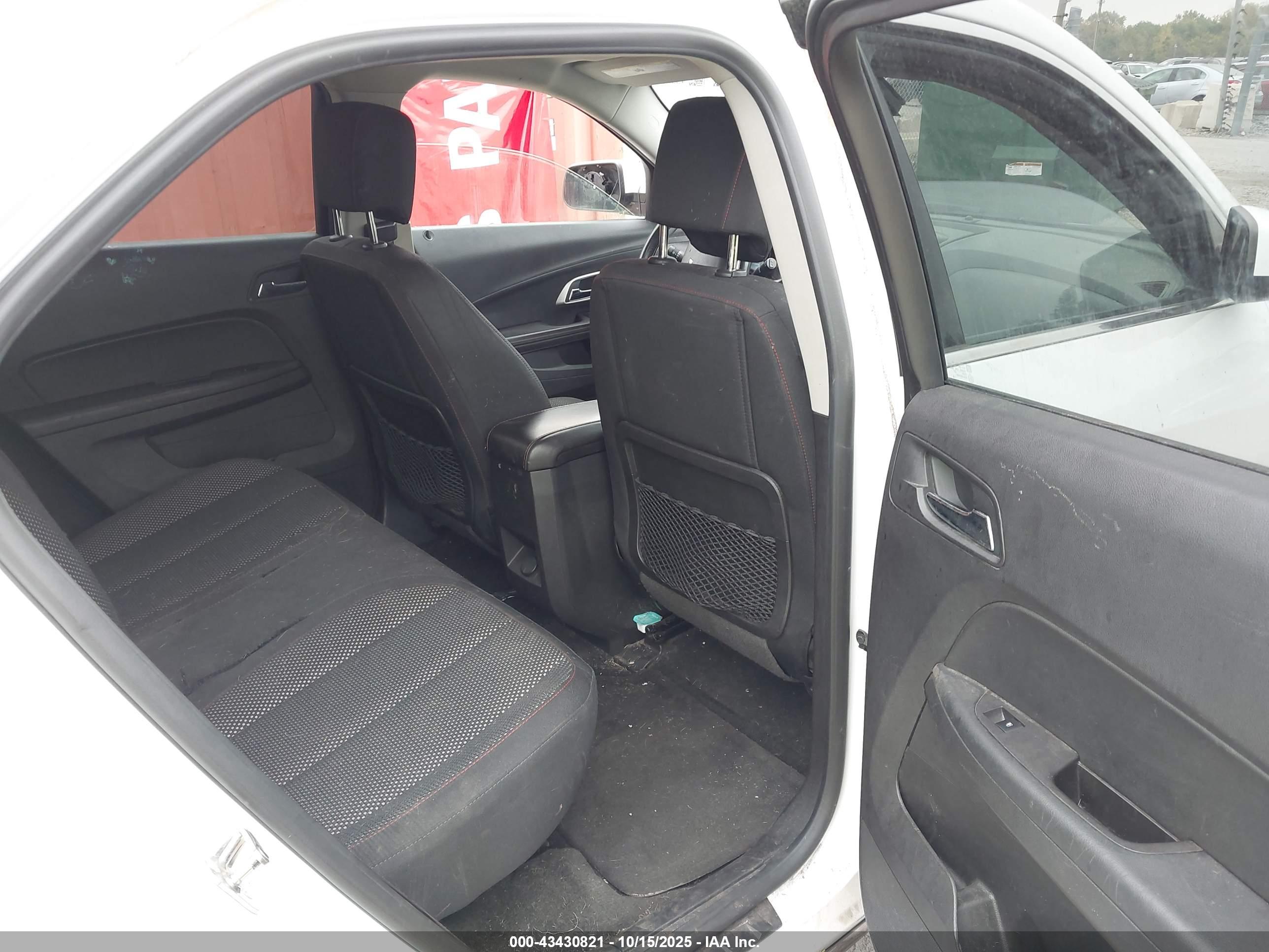 CHEVROLET EQUINOX image 8