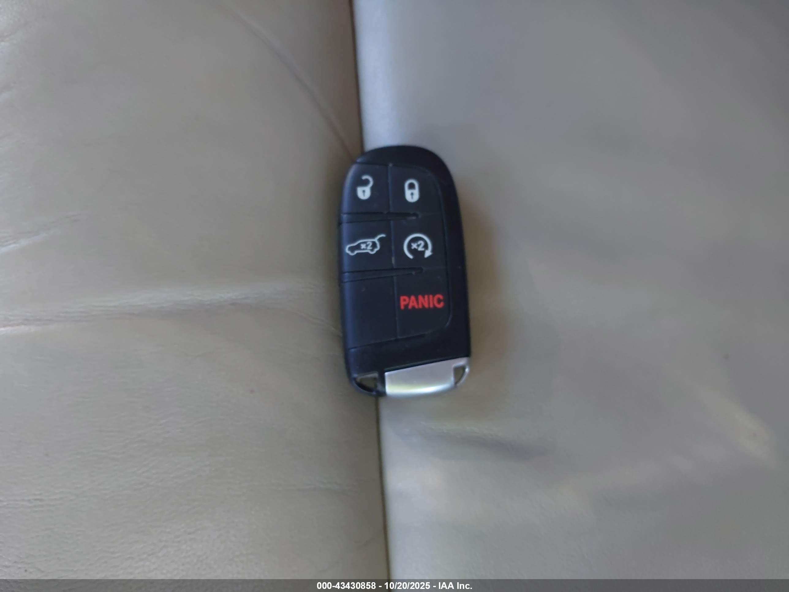 JEEP GRAND image 11