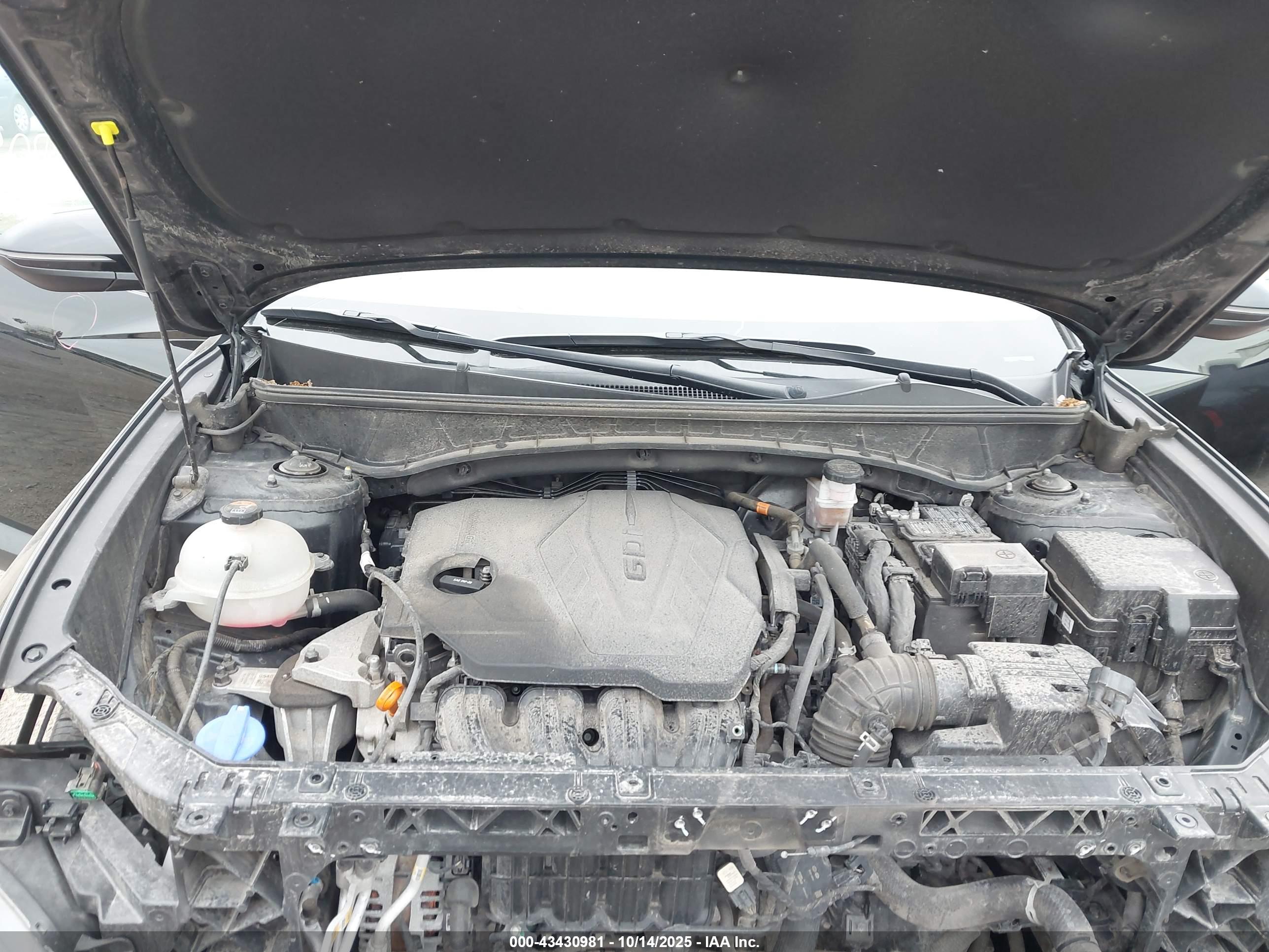 HYUNDAI TUCSON image 10