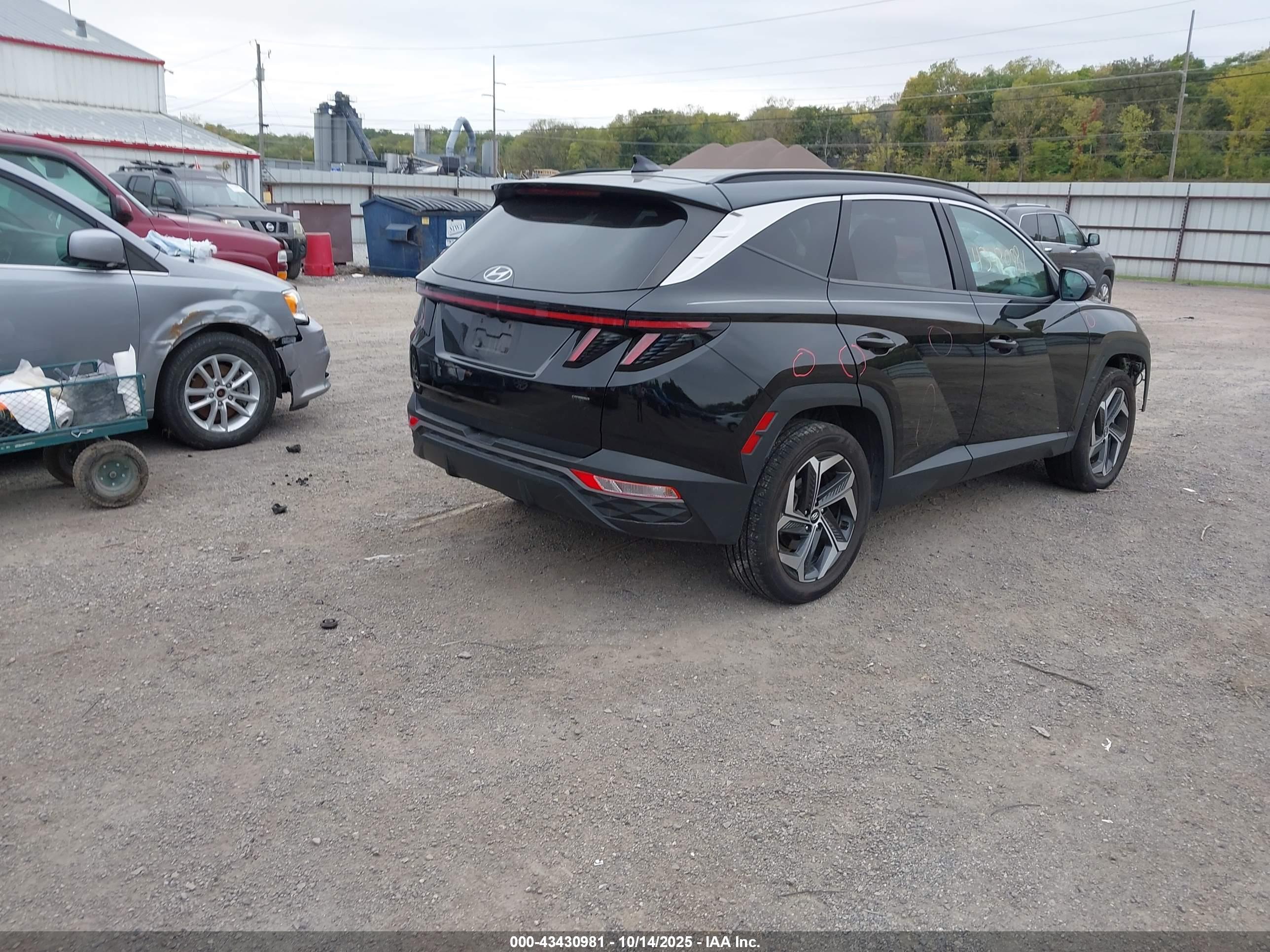 HYUNDAI TUCSON image 4
