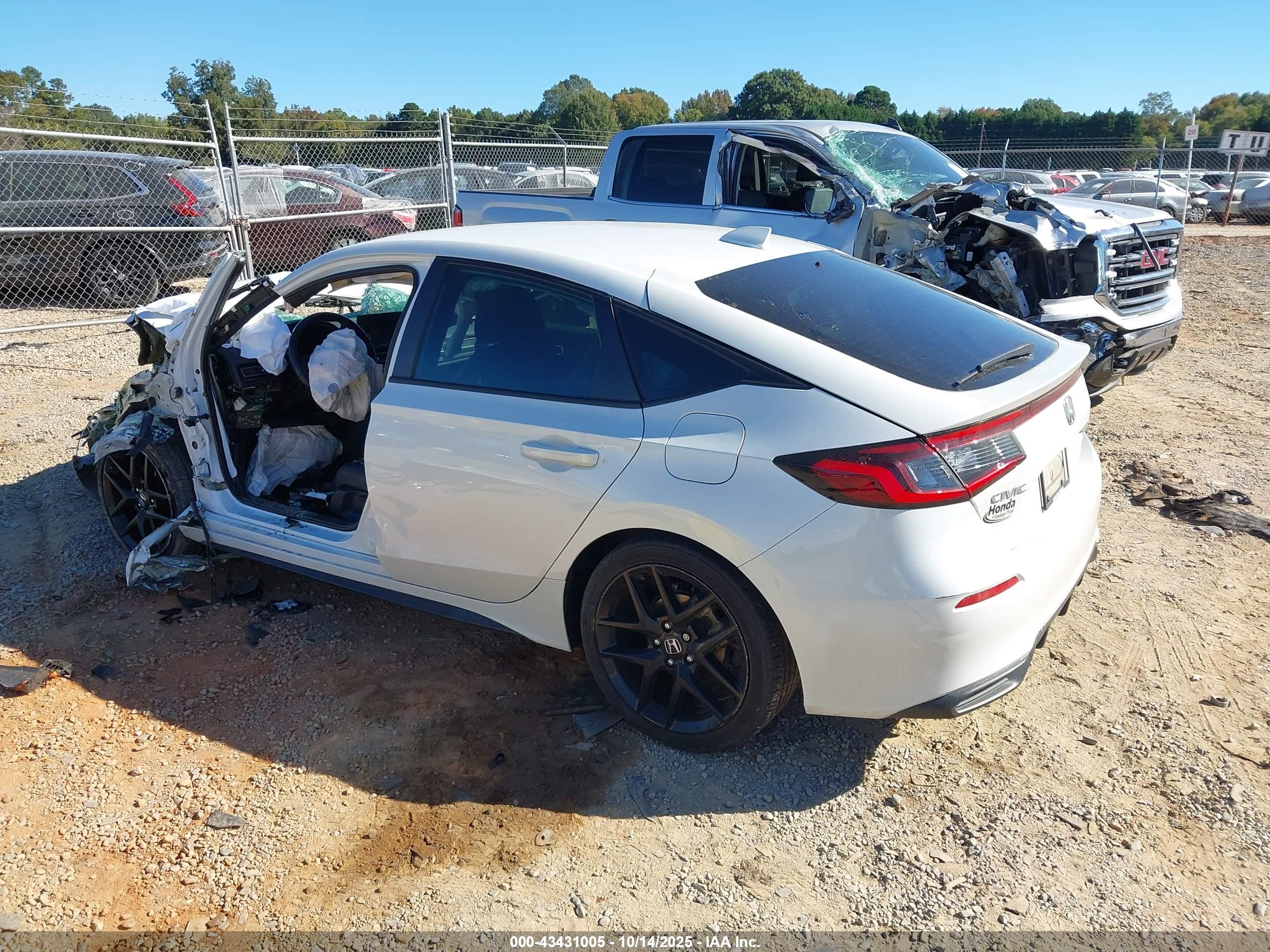 HONDA CIVIC image 3
