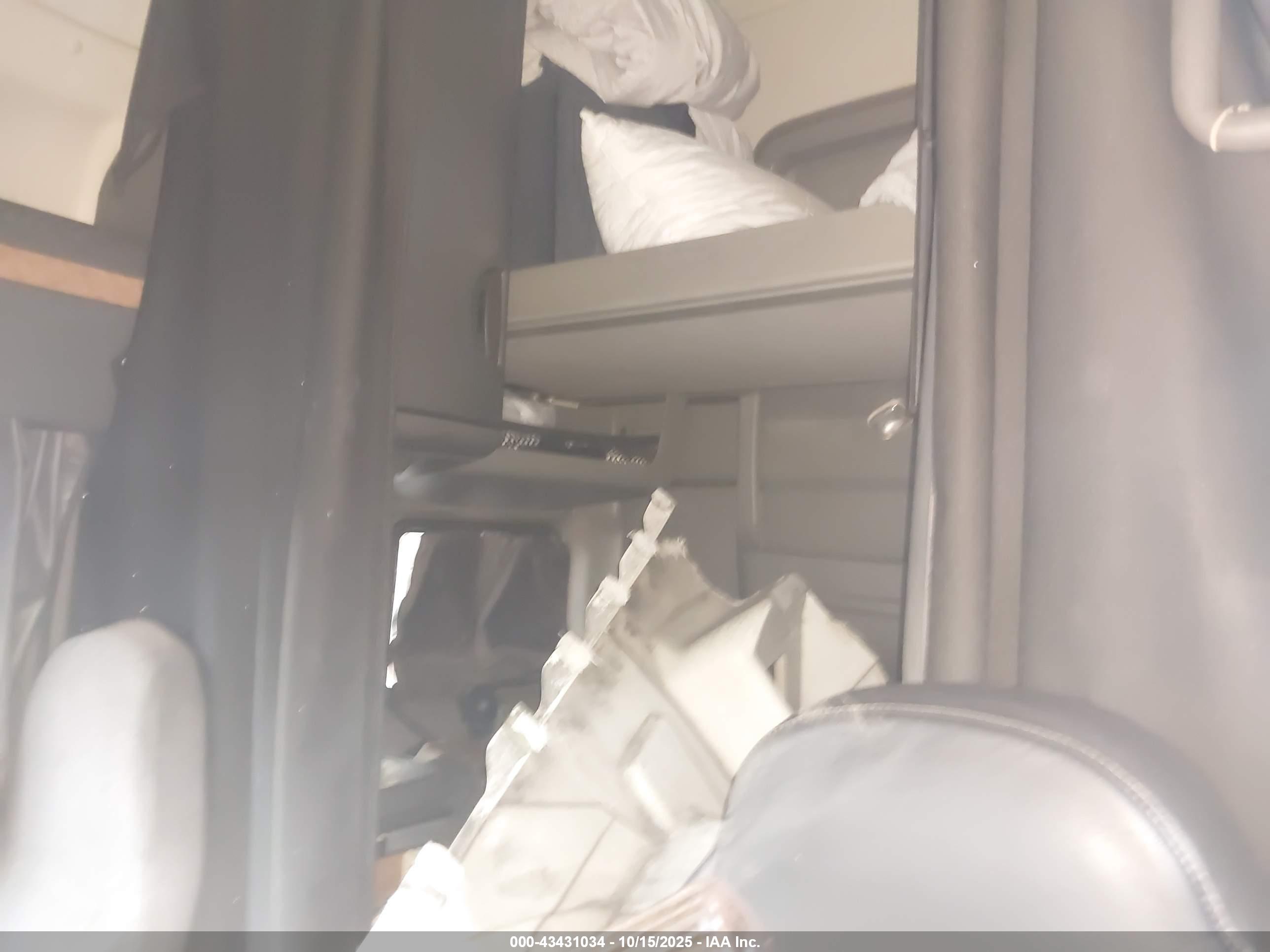 INTERNATIONAL PROSTAR image 7