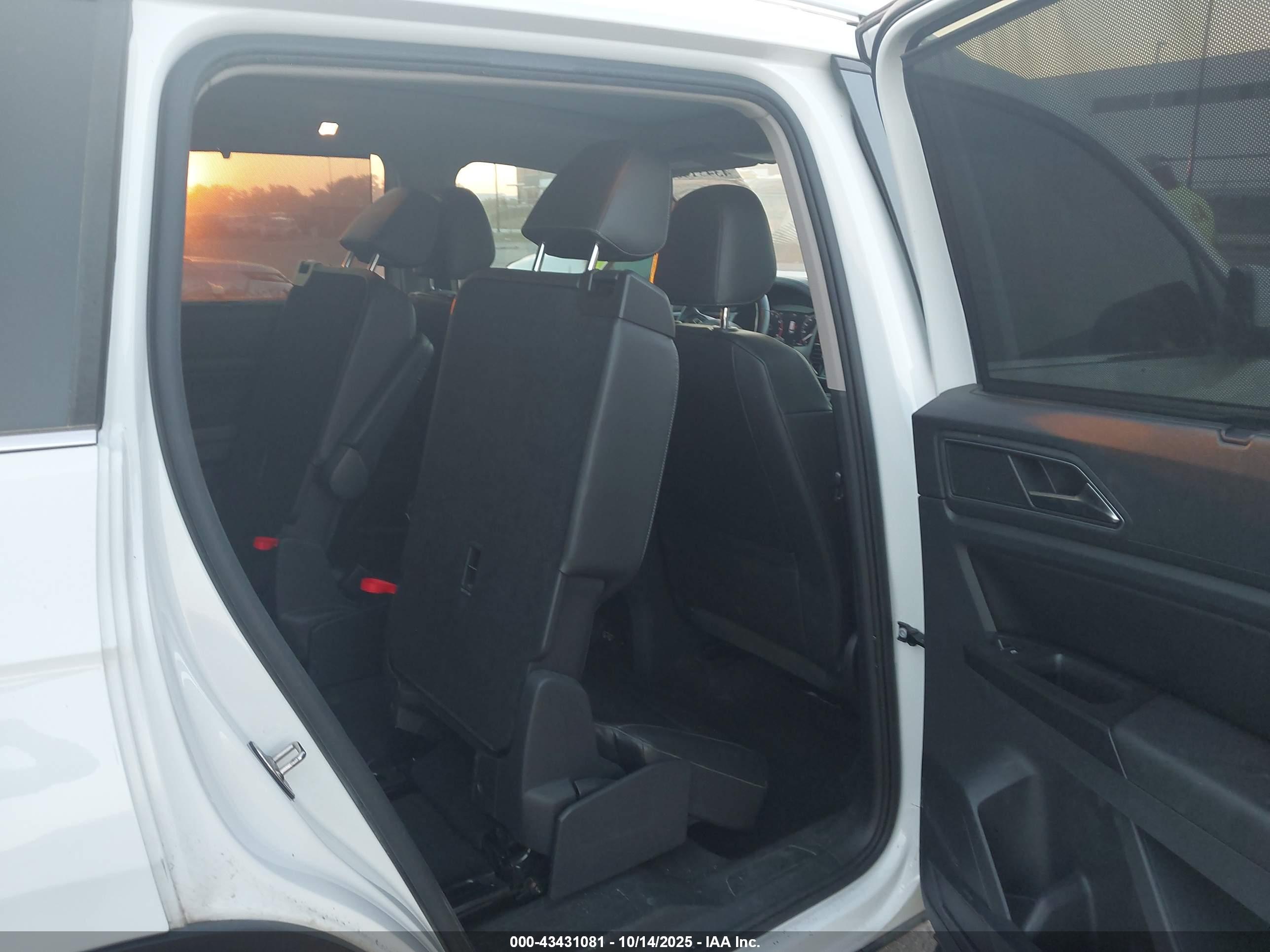 VOLKSWAGEN ATLAS image 8