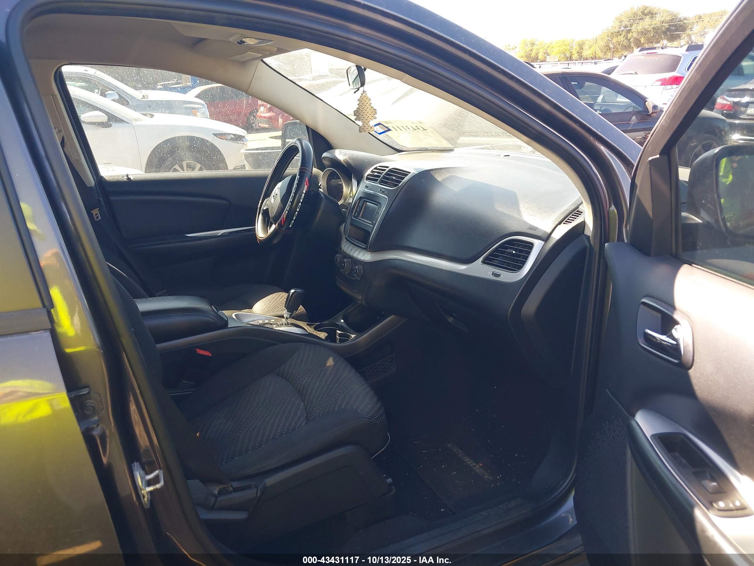 DODGE JOURNEY image 5