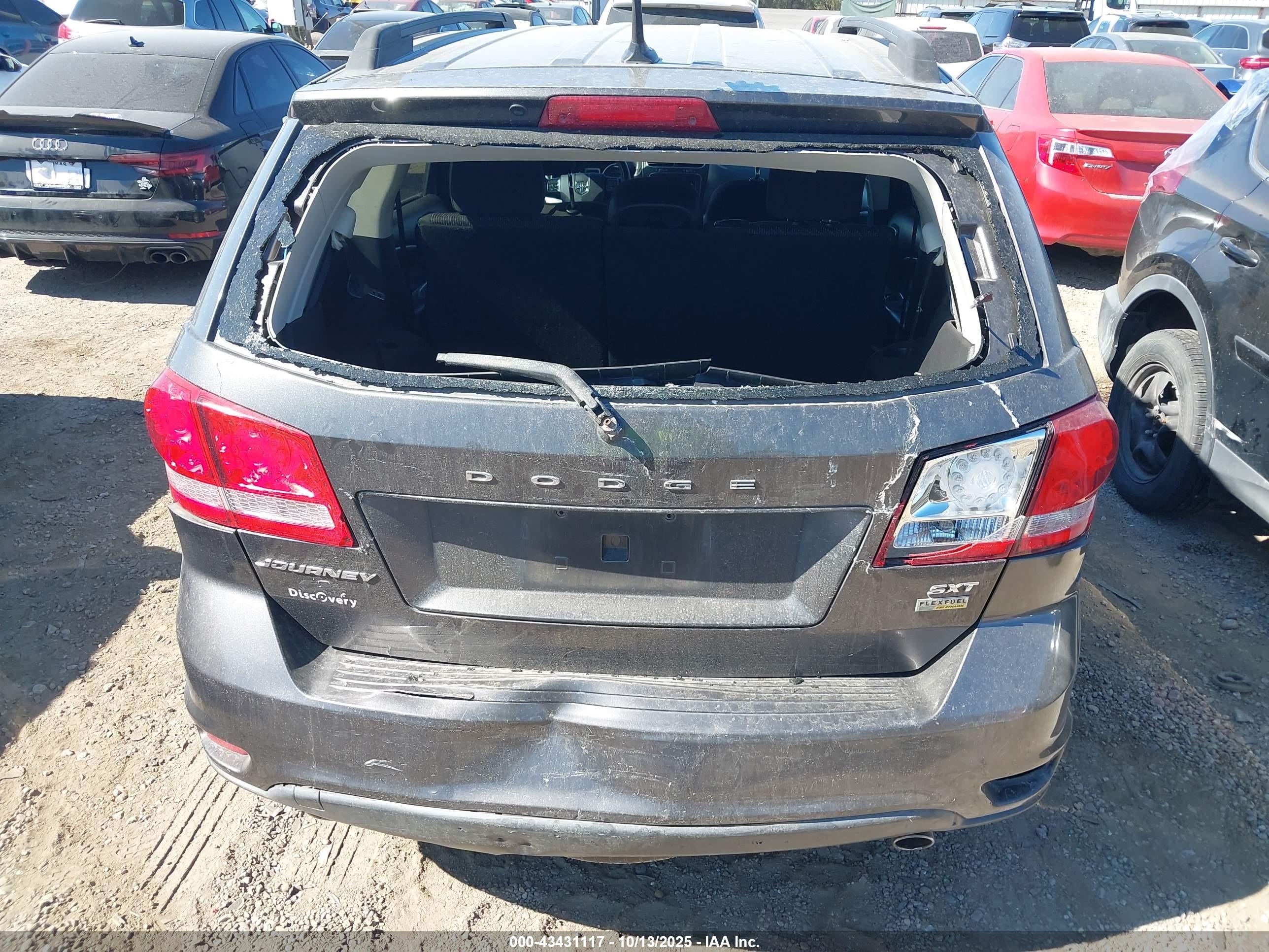 DODGE JOURNEY image 6