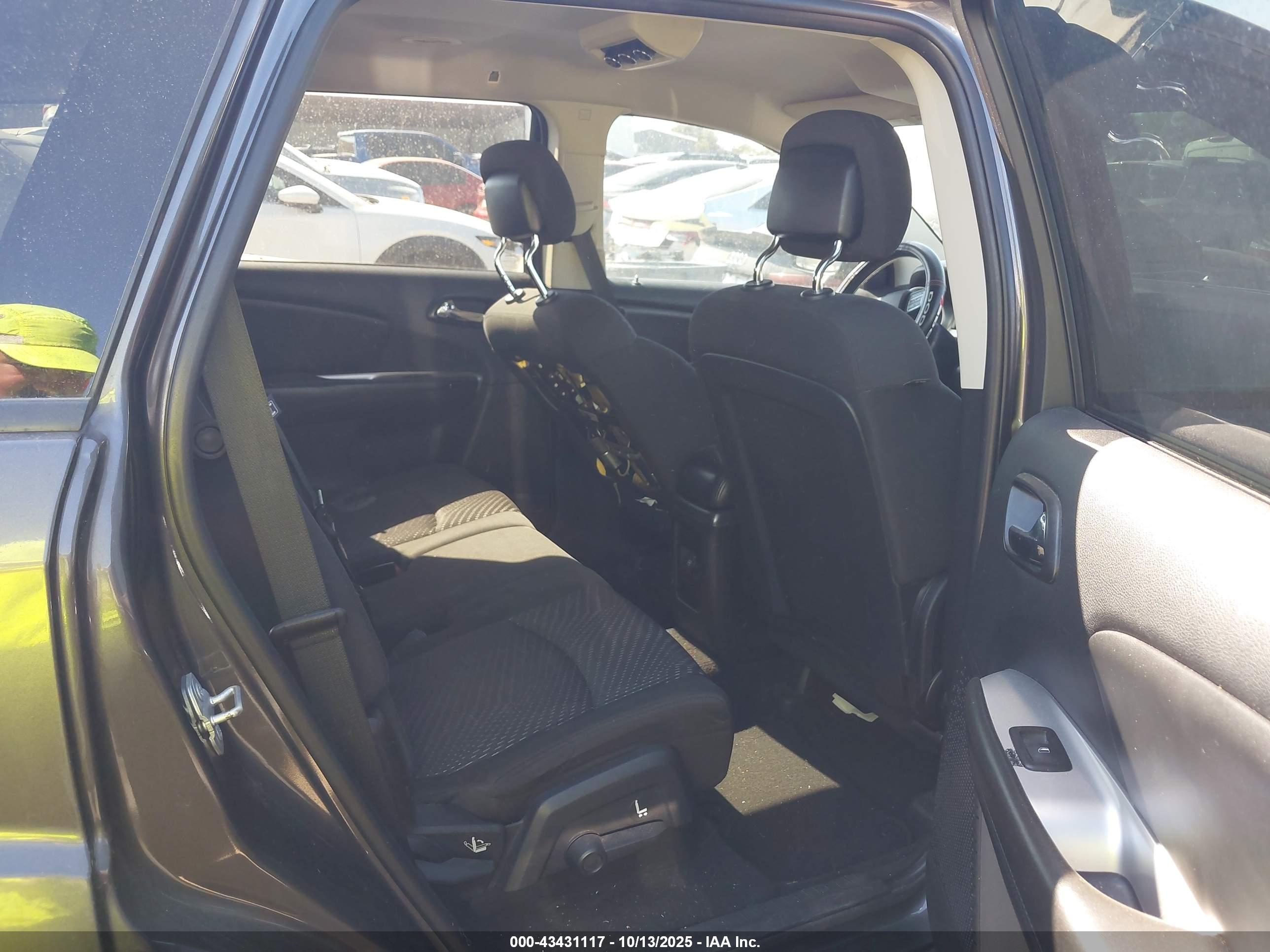 DODGE JOURNEY image 8