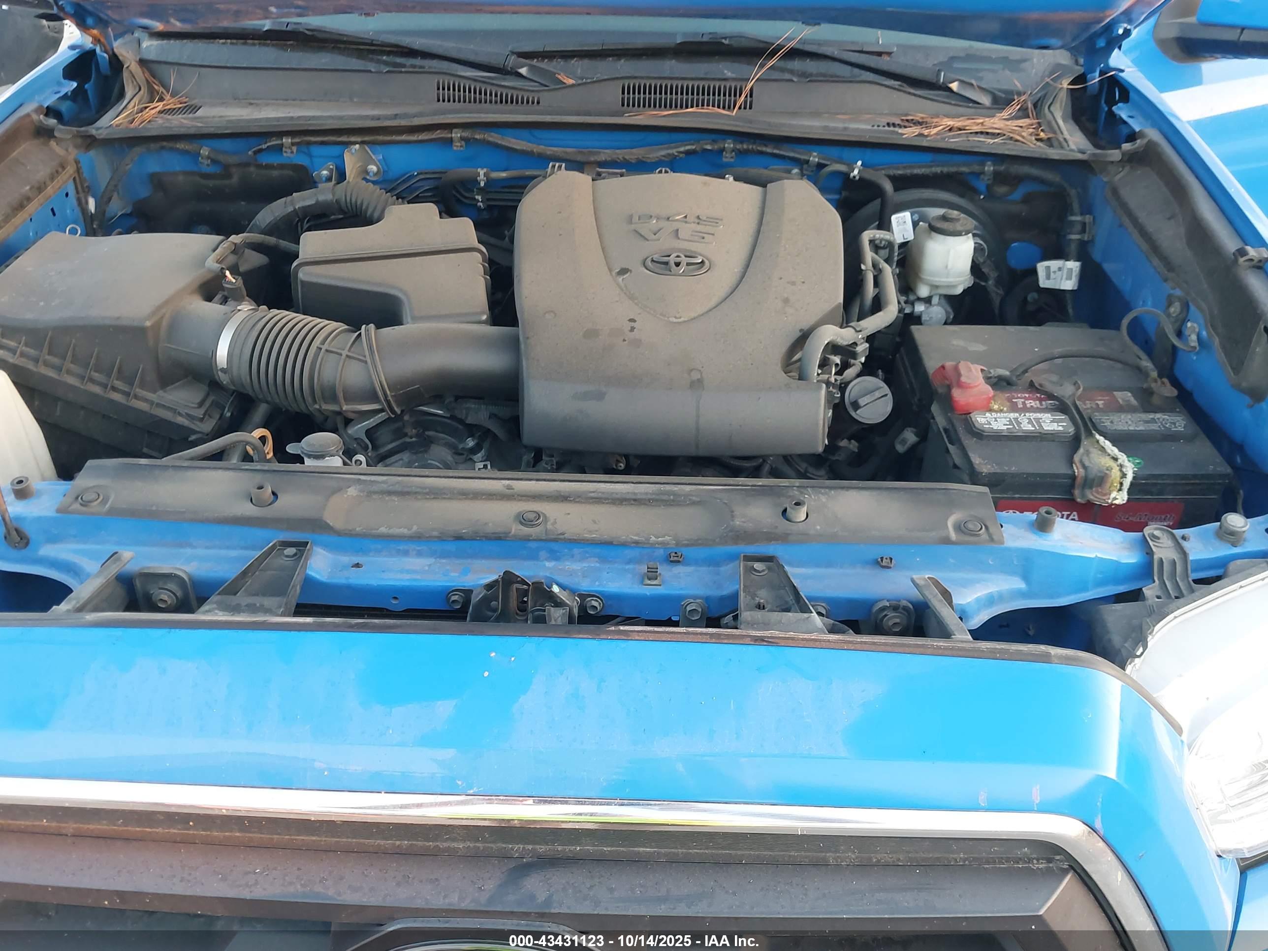 TOYOTA TACOMA image 10