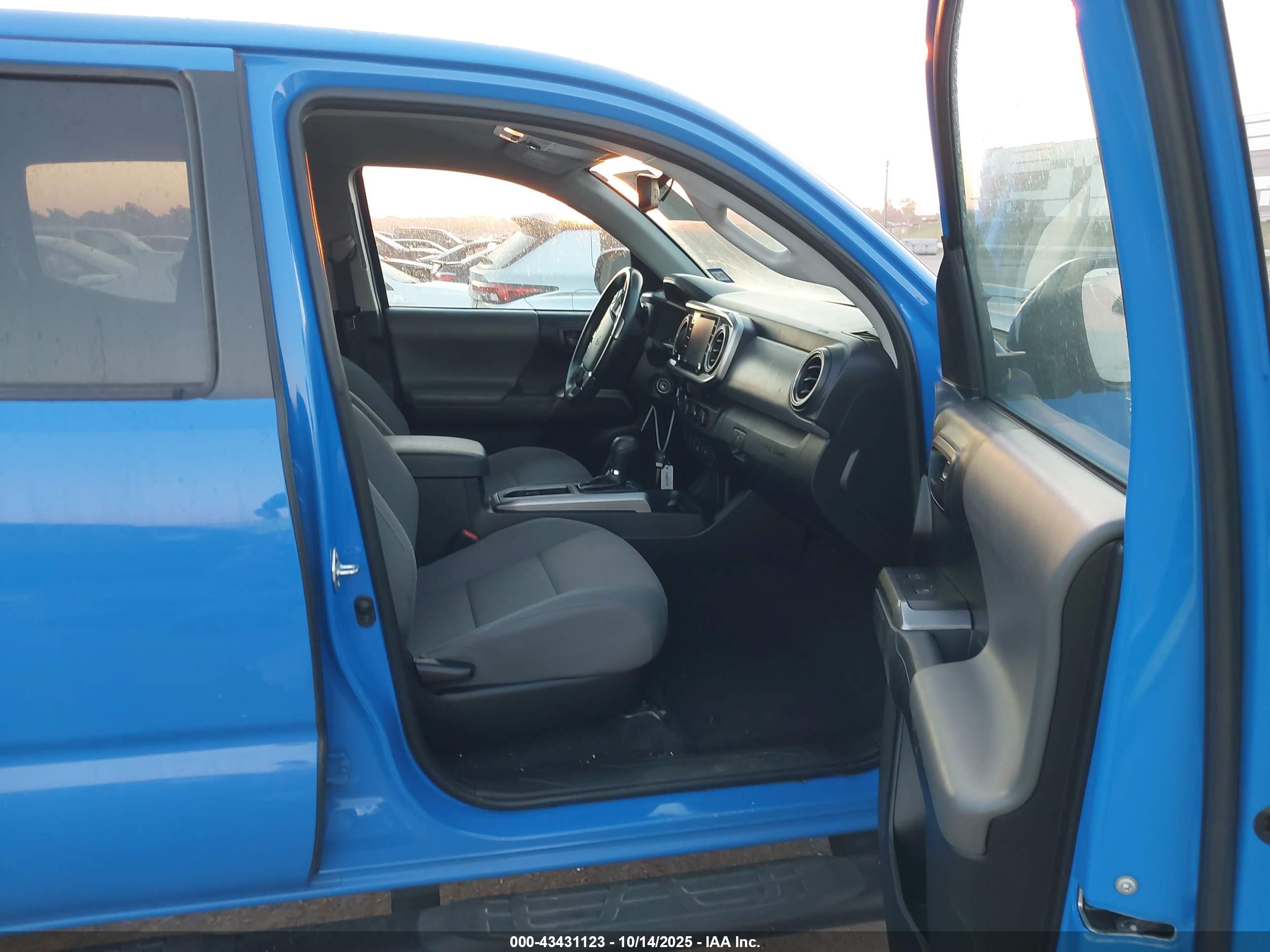 TOYOTA TACOMA image 5