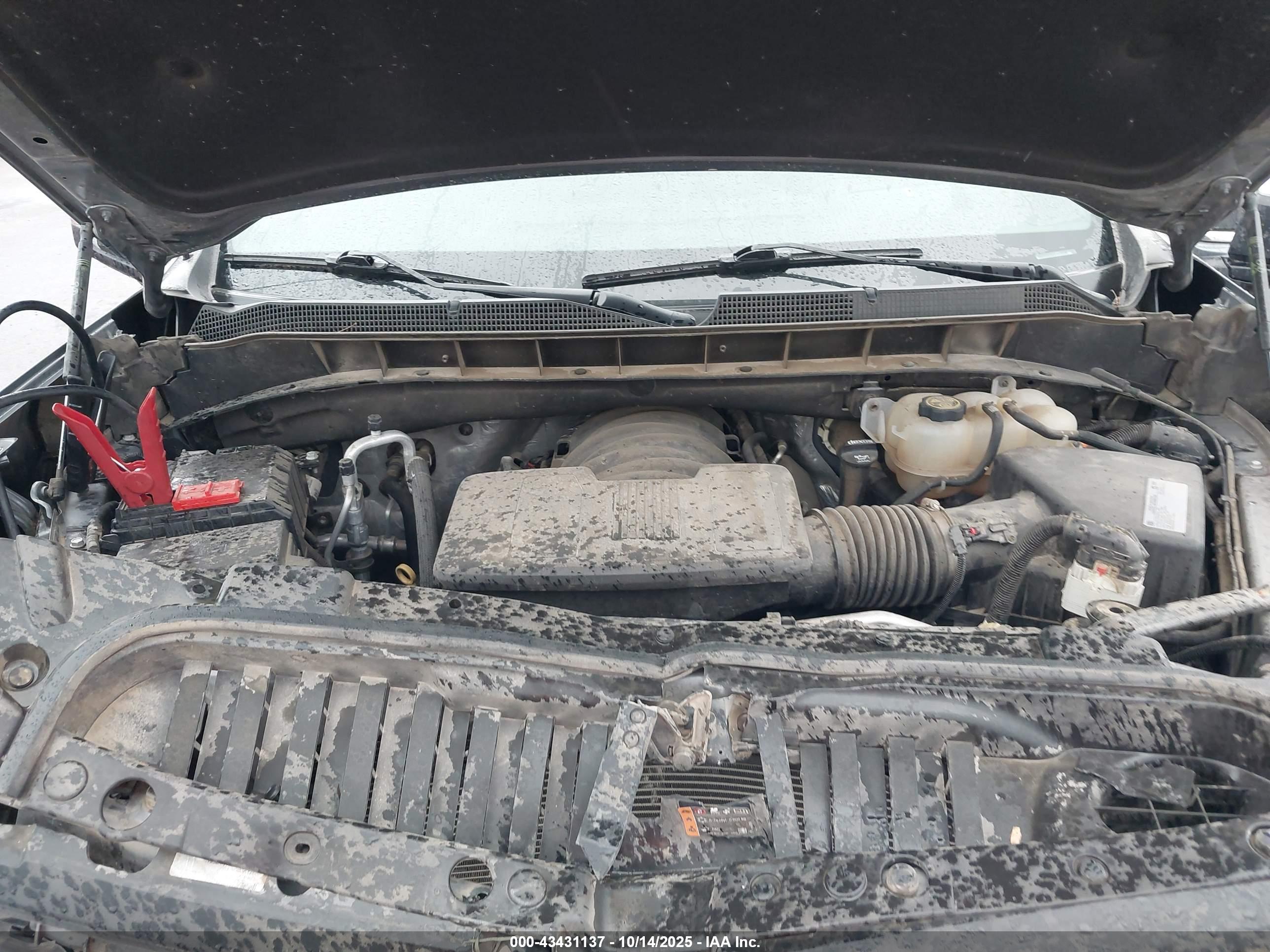 CHEVROLET SILVERADO image 10