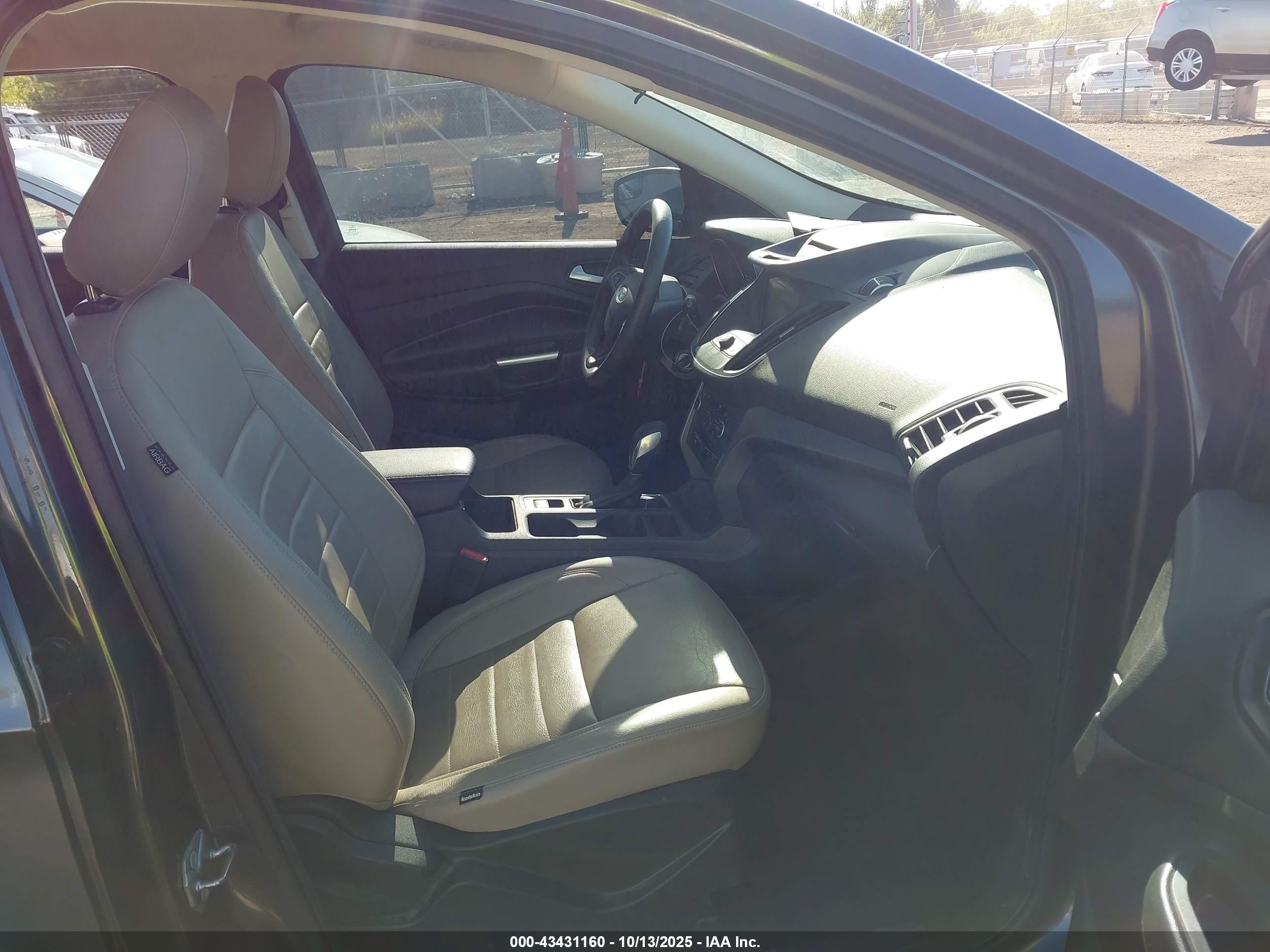 FORD ESCAPE image 5