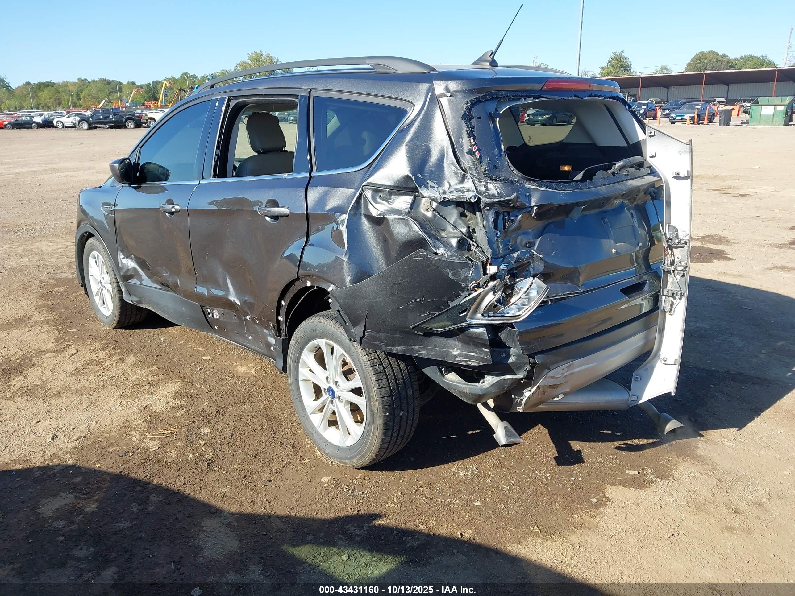 FORD ESCAPE image 6