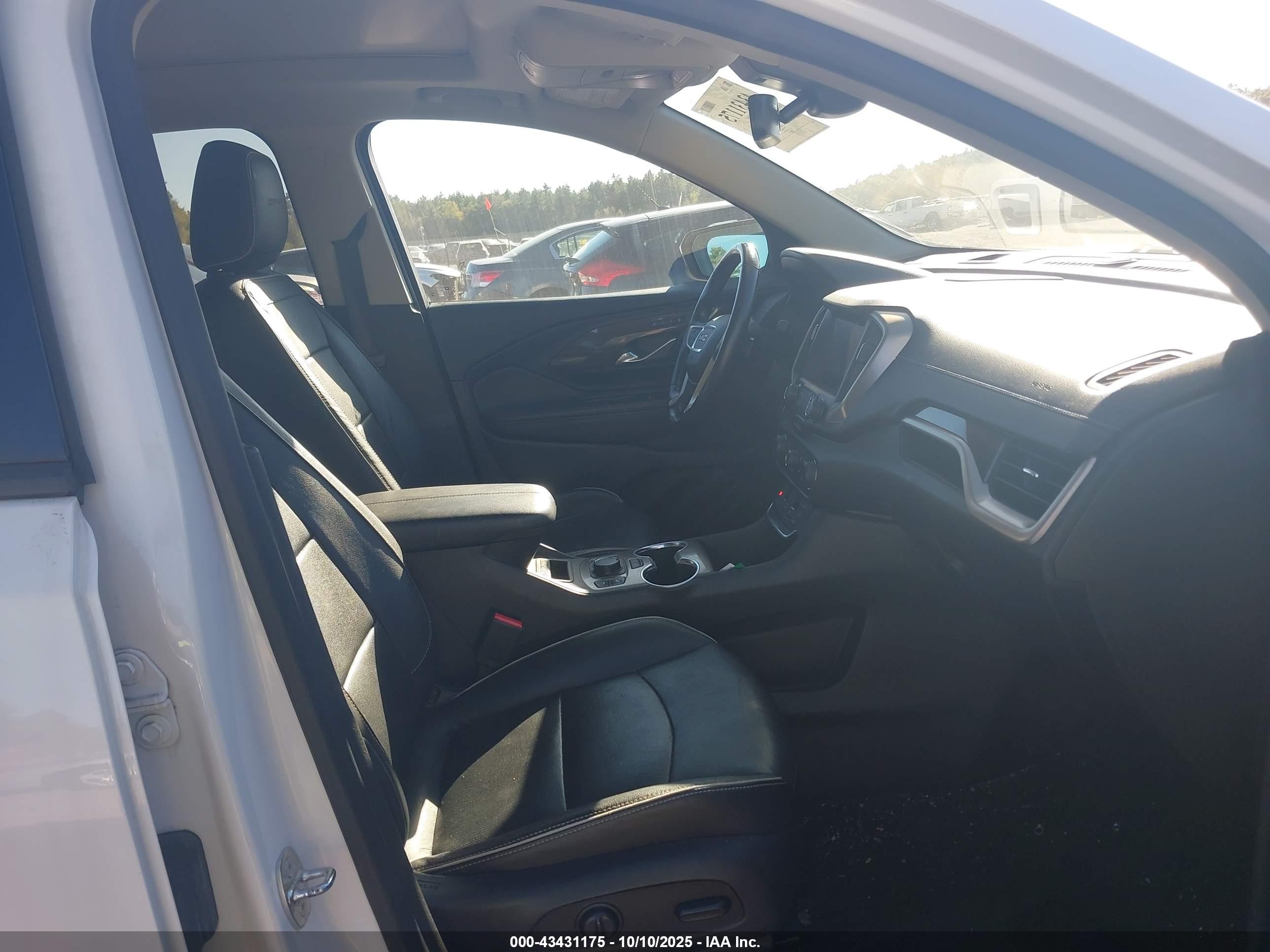 GMC TERRAIN image 5