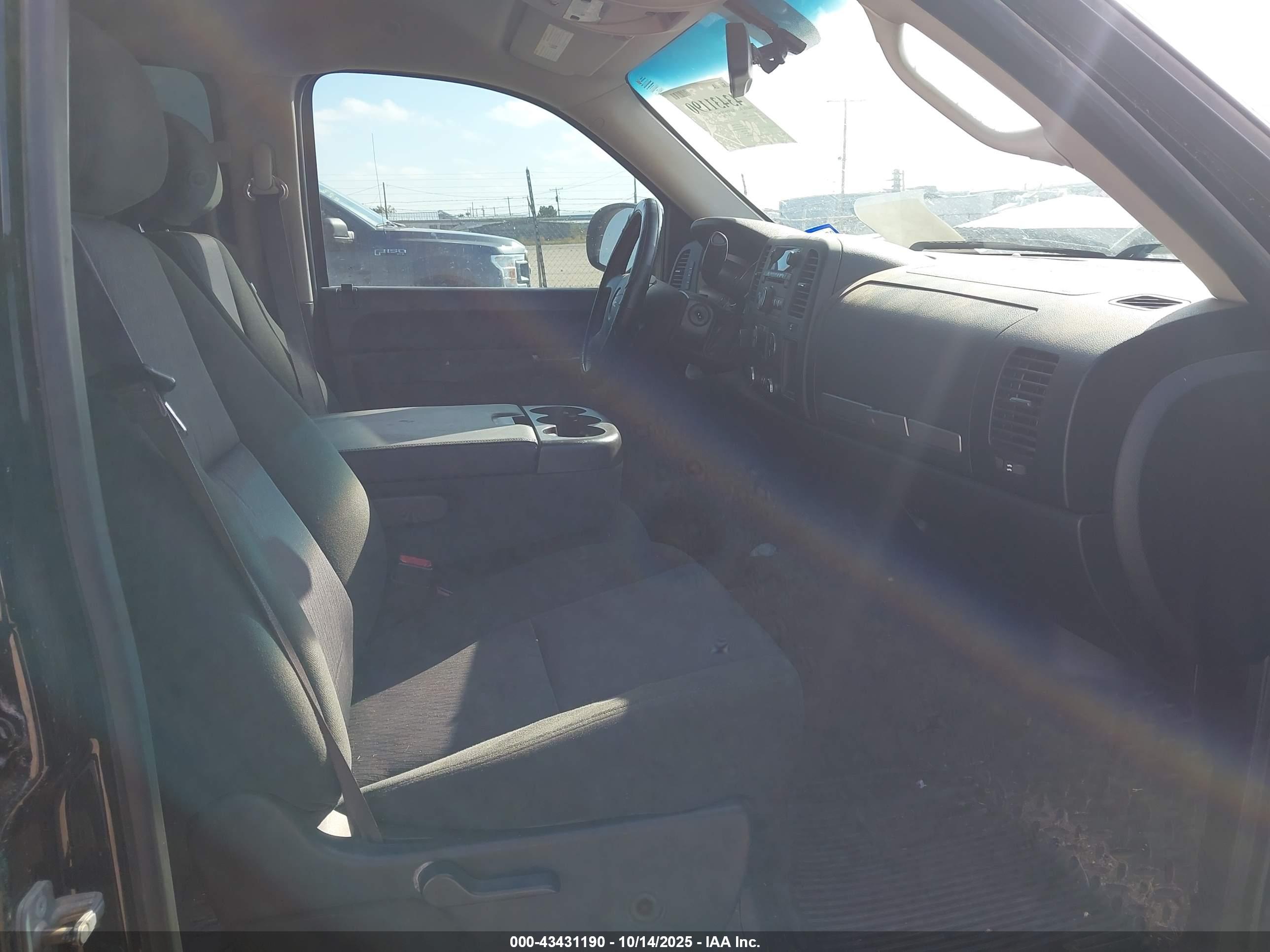 GMC SIERRA image 5