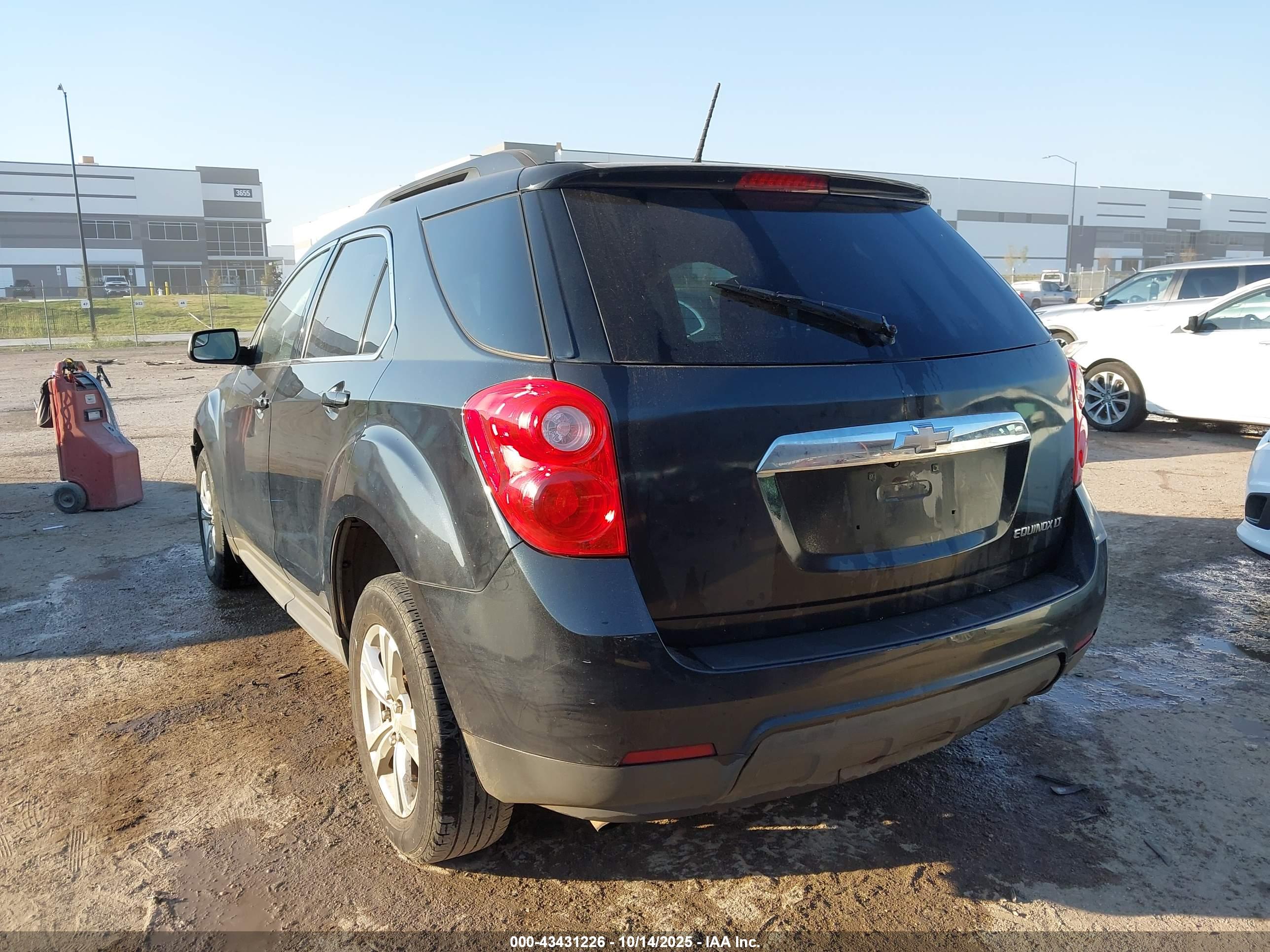 CHEVROLET EQUINOX image 3