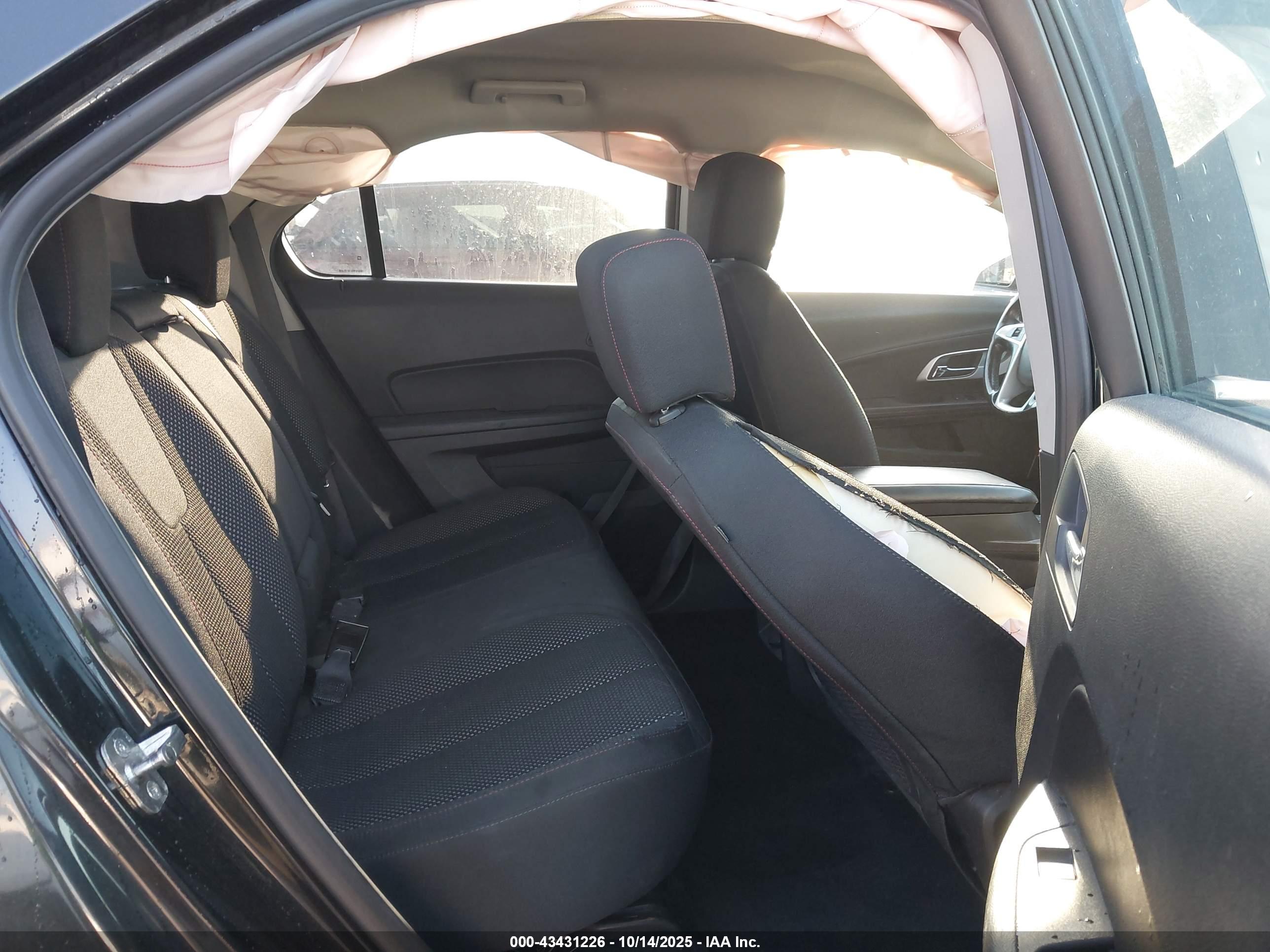 CHEVROLET EQUINOX image 8