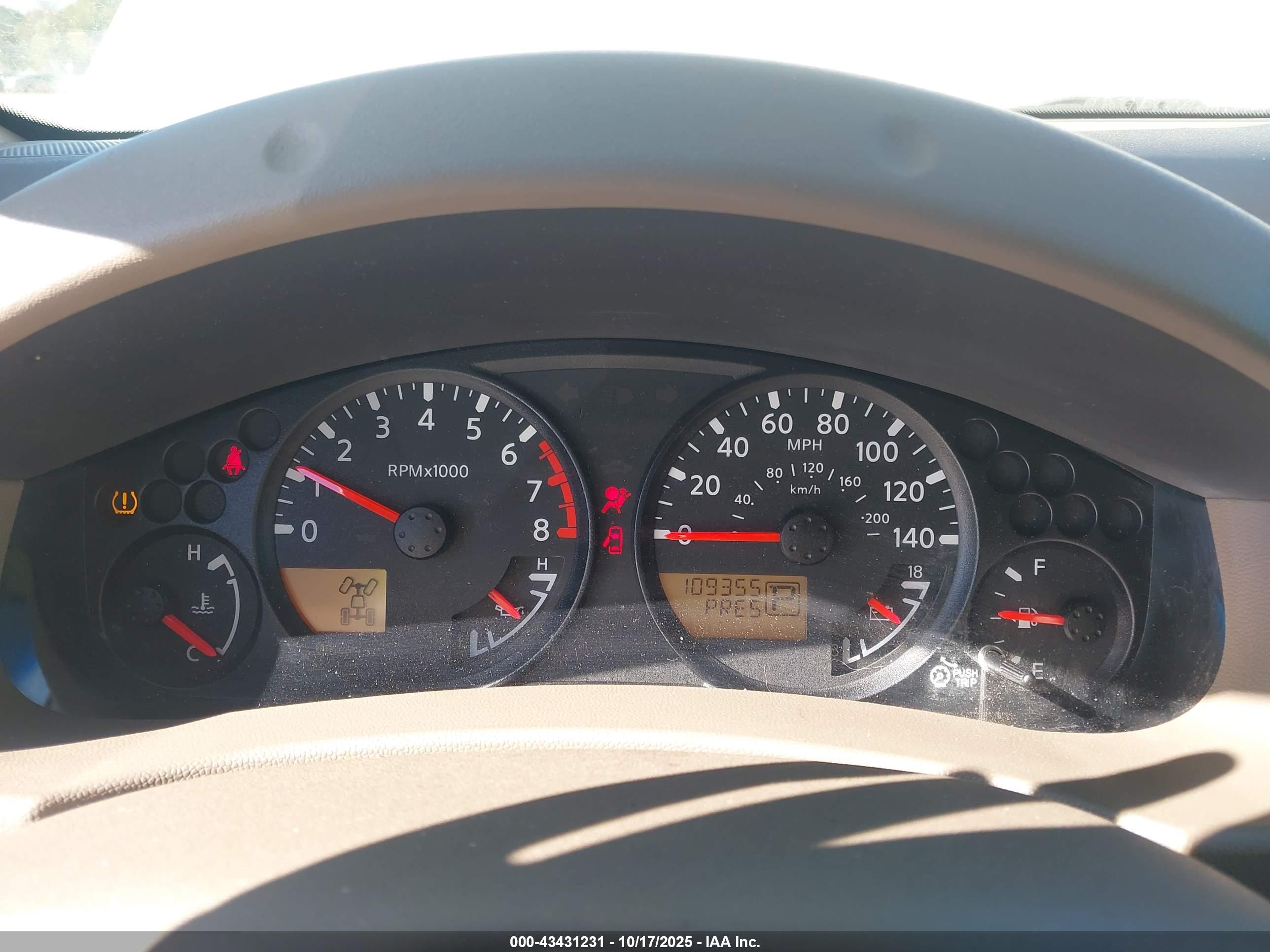 NISSAN FRONTIER image 7
