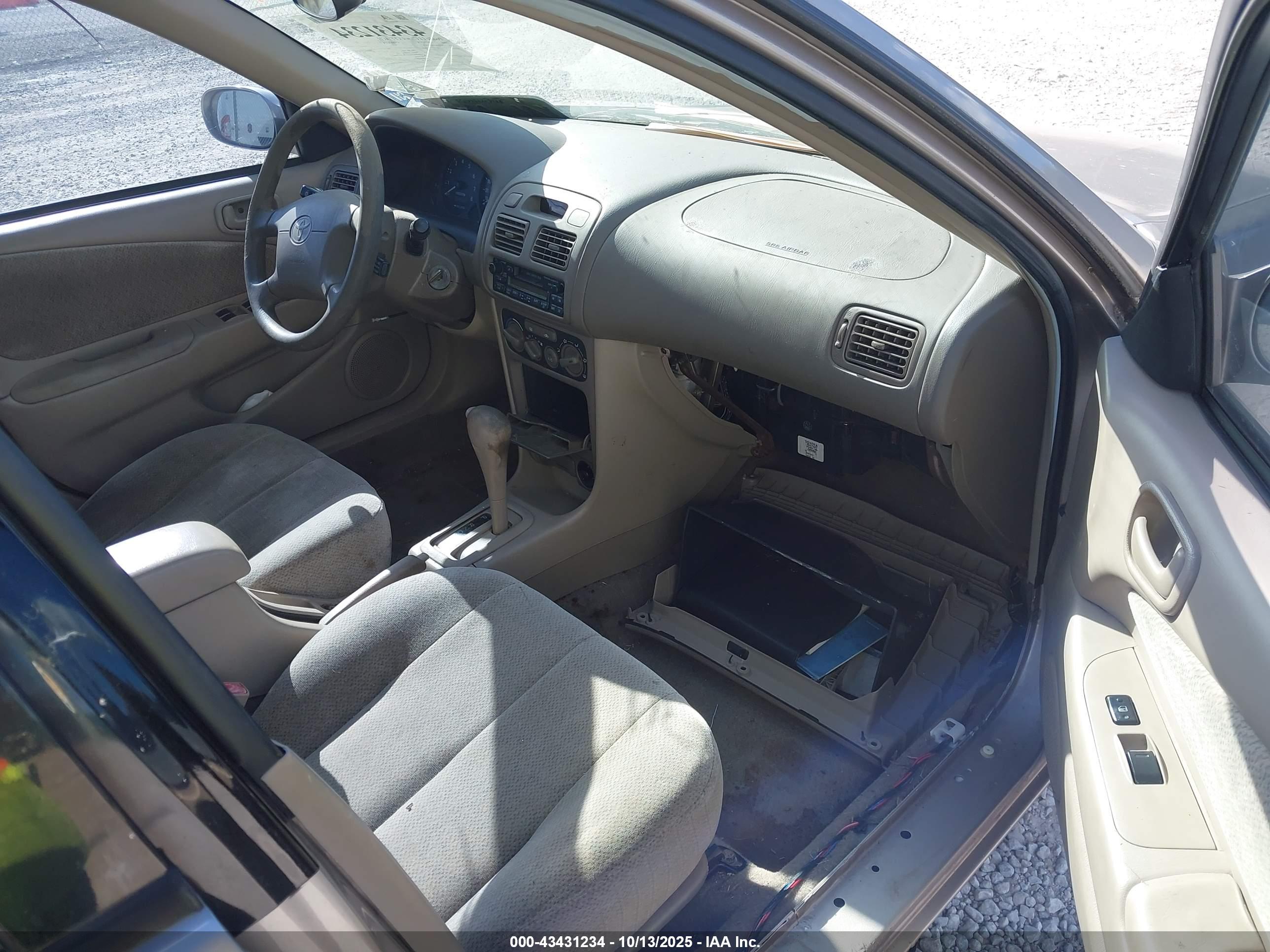 TOYOTA COROLLA image 5