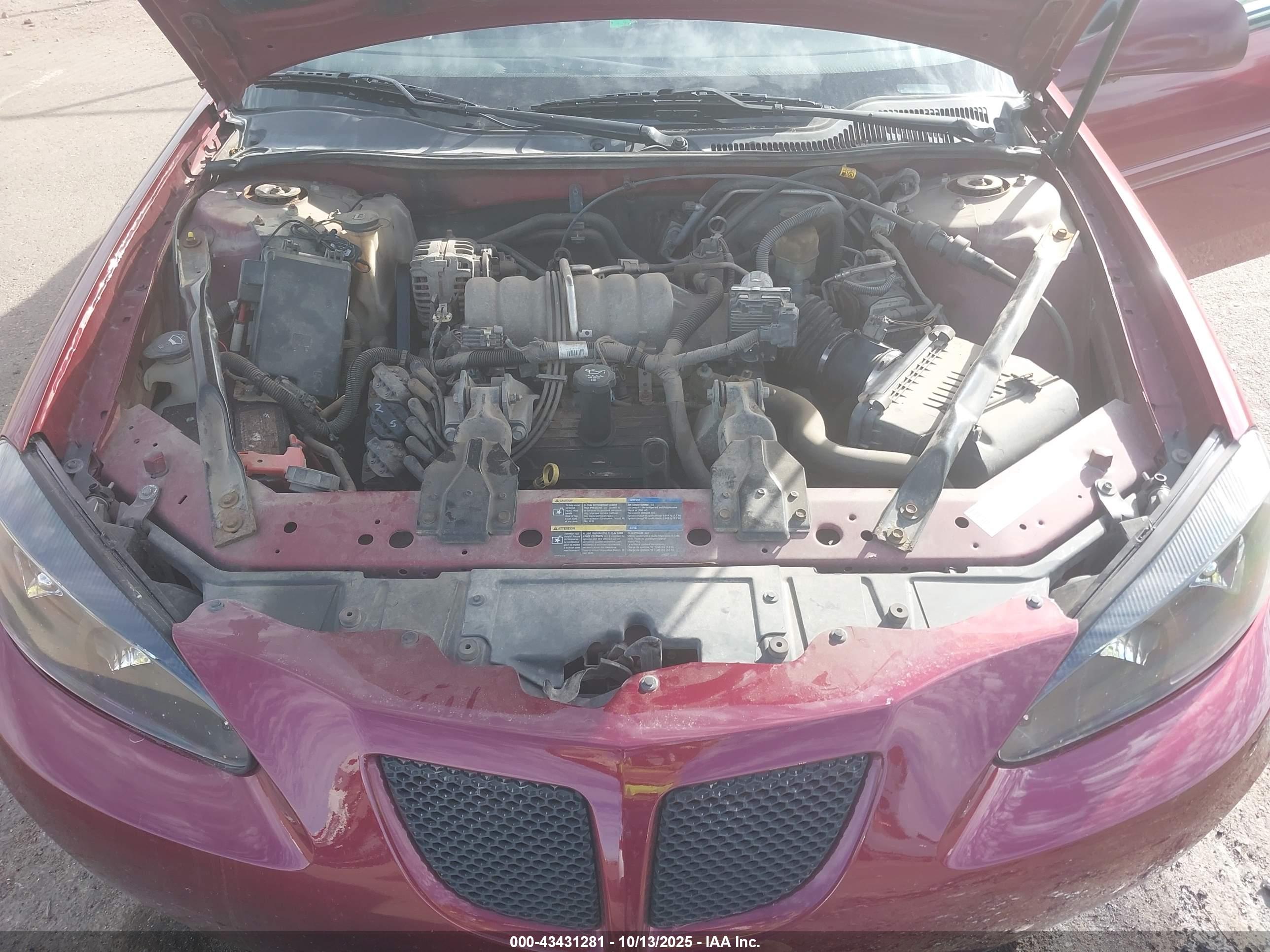 PONTIAC GRAND image 10