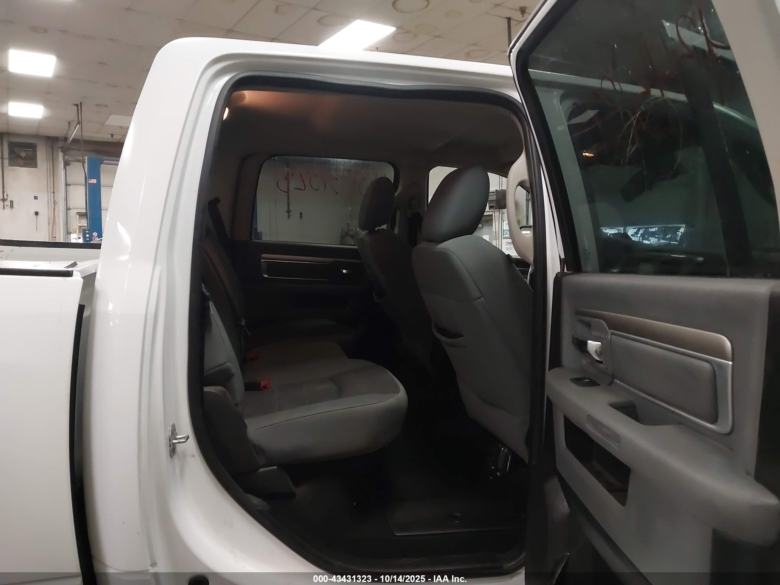 RAM 1500 image 8