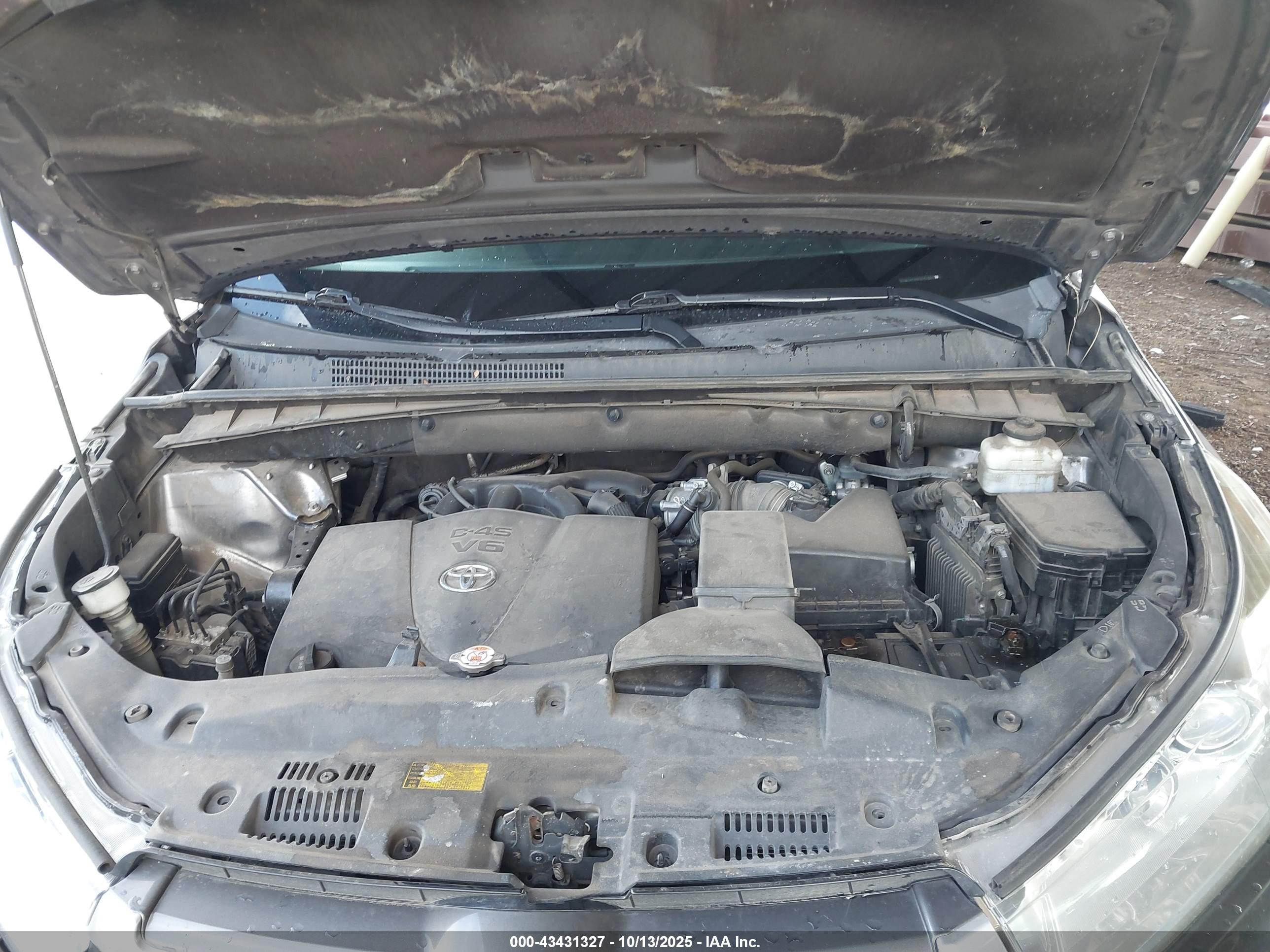 TOYOTA HIGHLANDER image 10