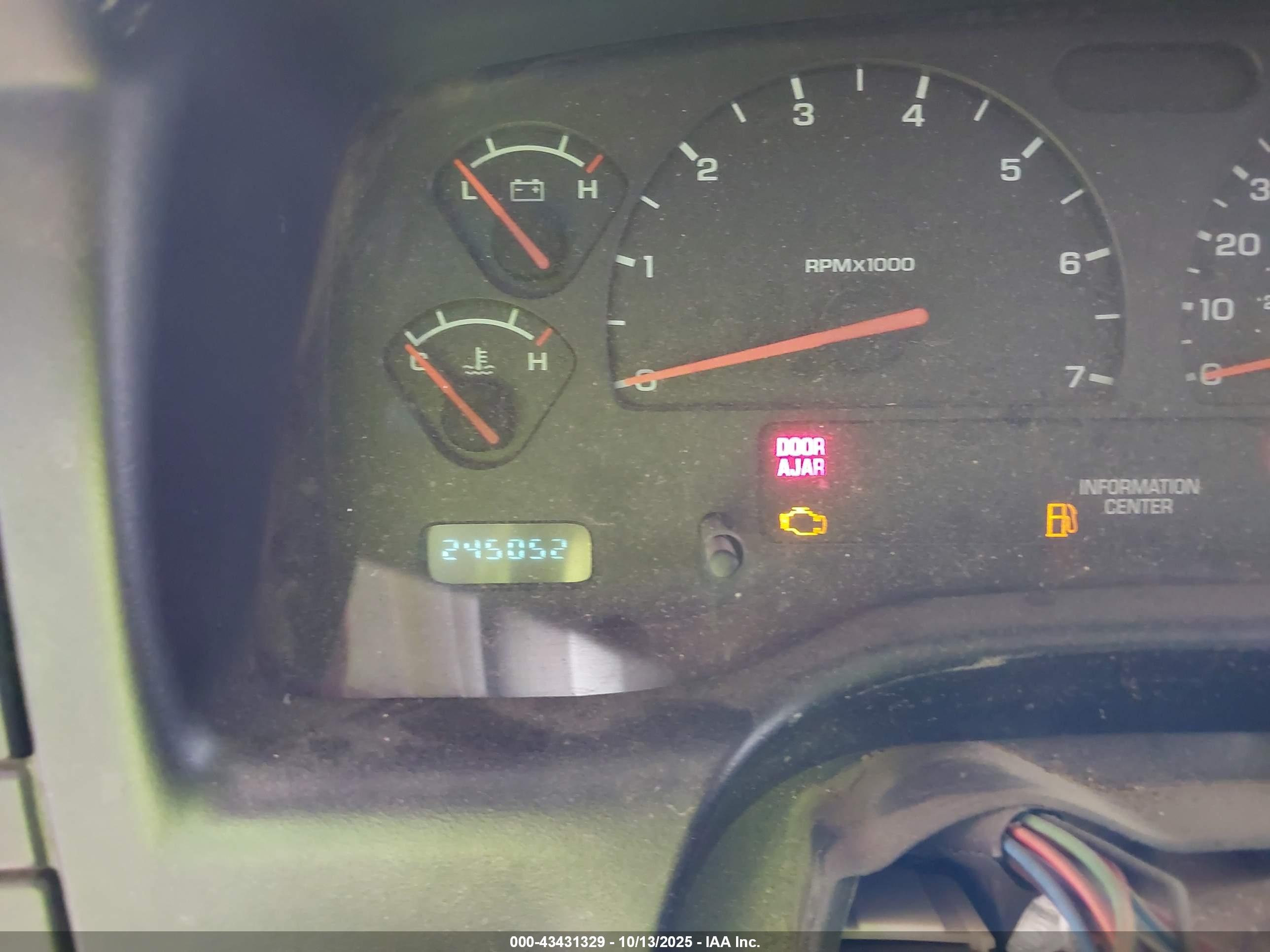 DODGE DAKOTA image 7
