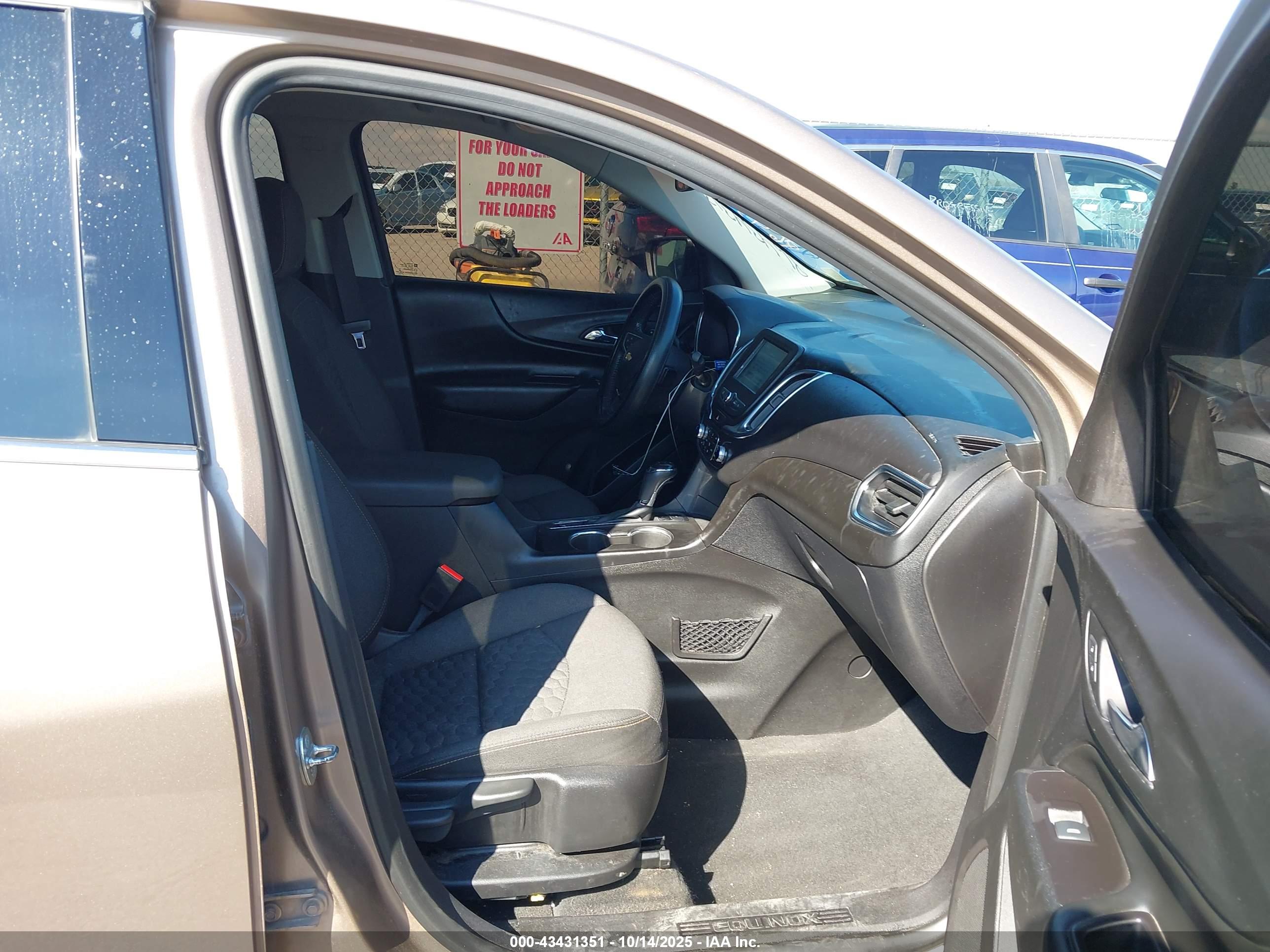 CHEVROLET EQUINOX image 5