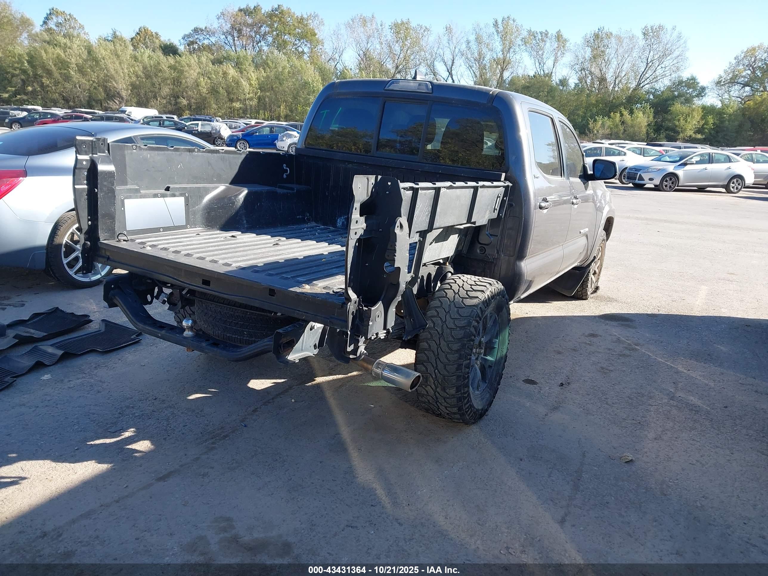 TOYOTA TACOMA image 4