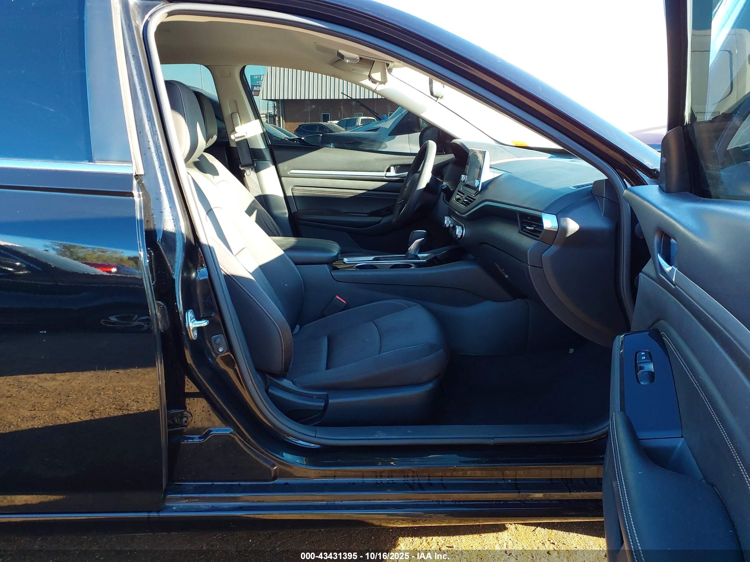 NISSAN ALTIMA image 5