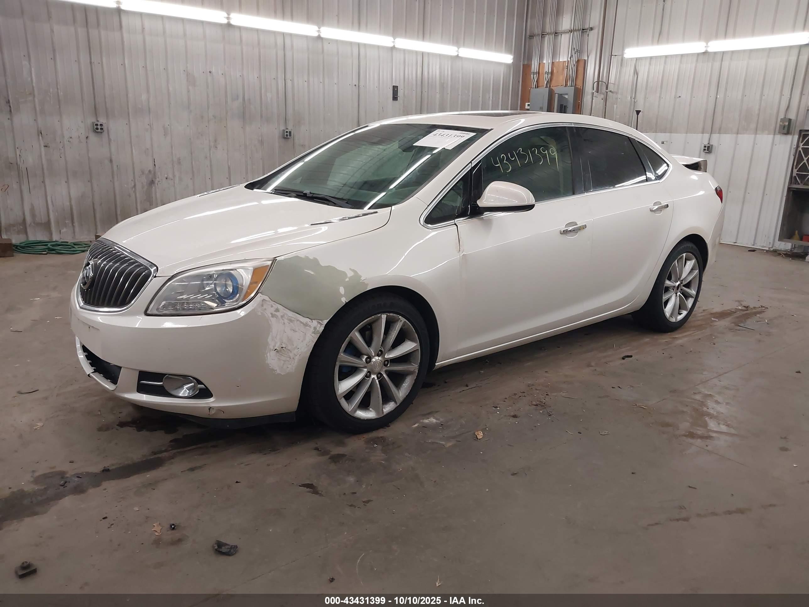 BUICK VERANO image 2