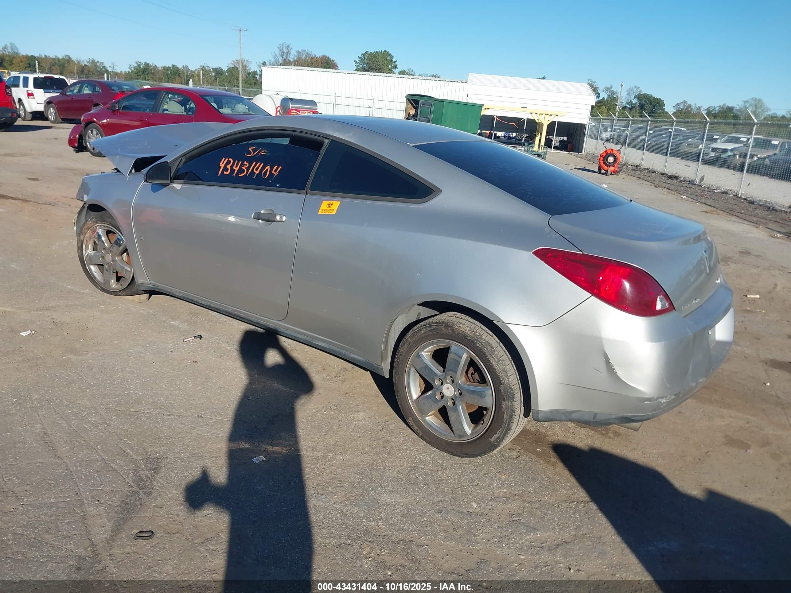 PONTIAC G6 image 3
