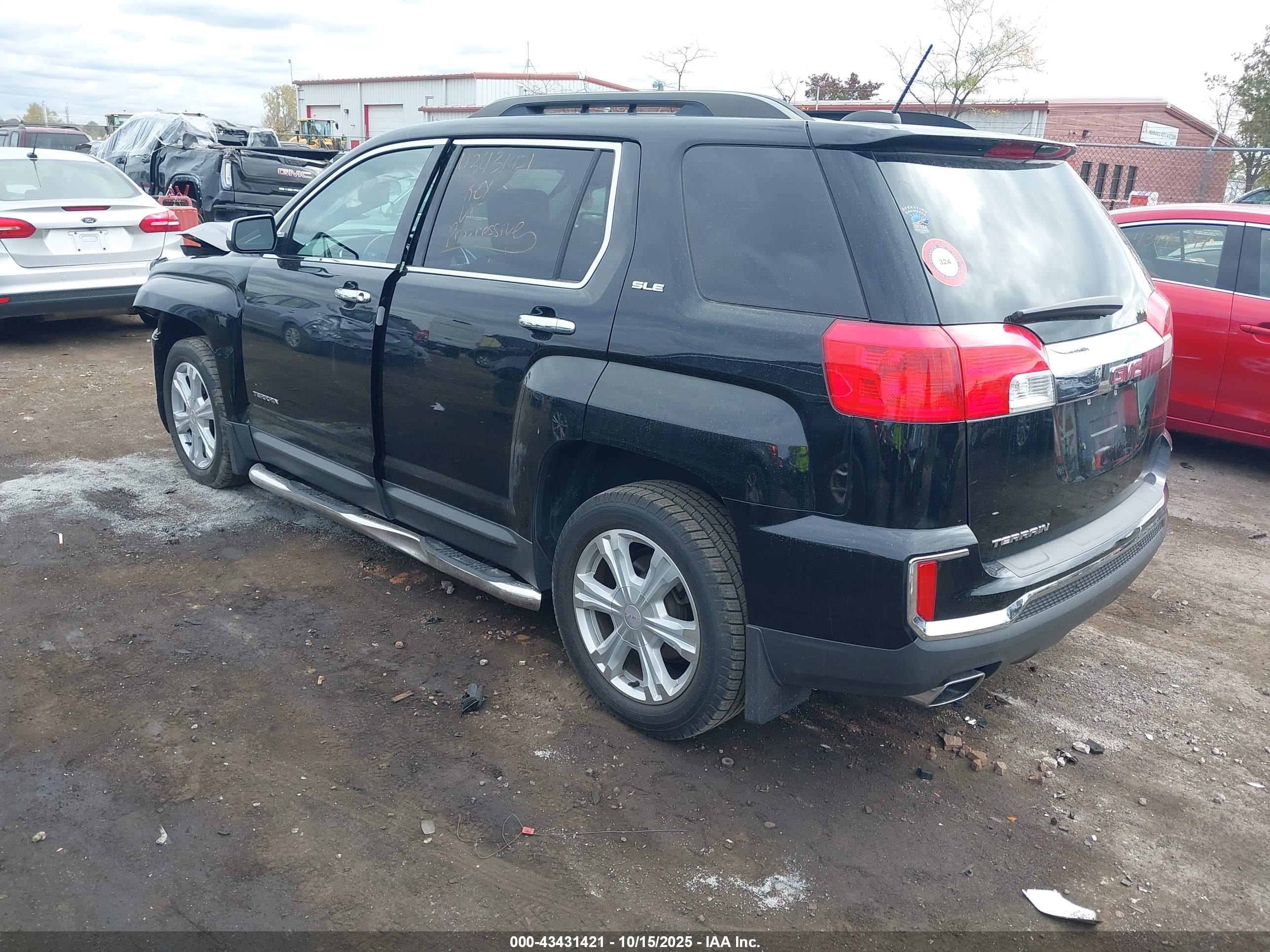 GMC TERRAIN image 3