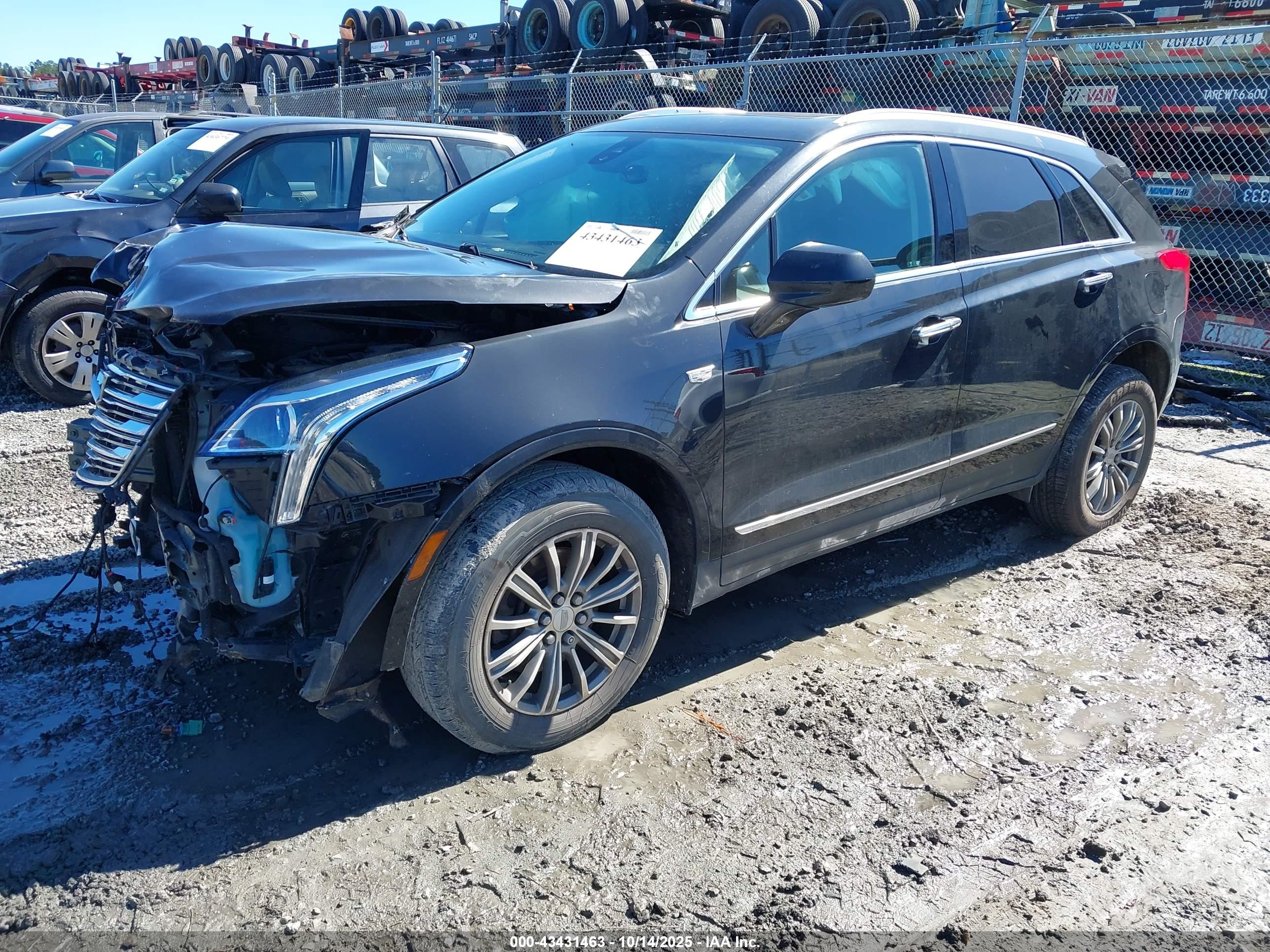 CADILLAC XT5 image 2